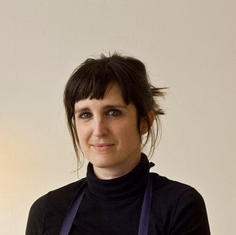 HISTOIRES FRANCAISES FANNY LAUGIER CERAMISTE ATELIERS D'ART DE FRANCE