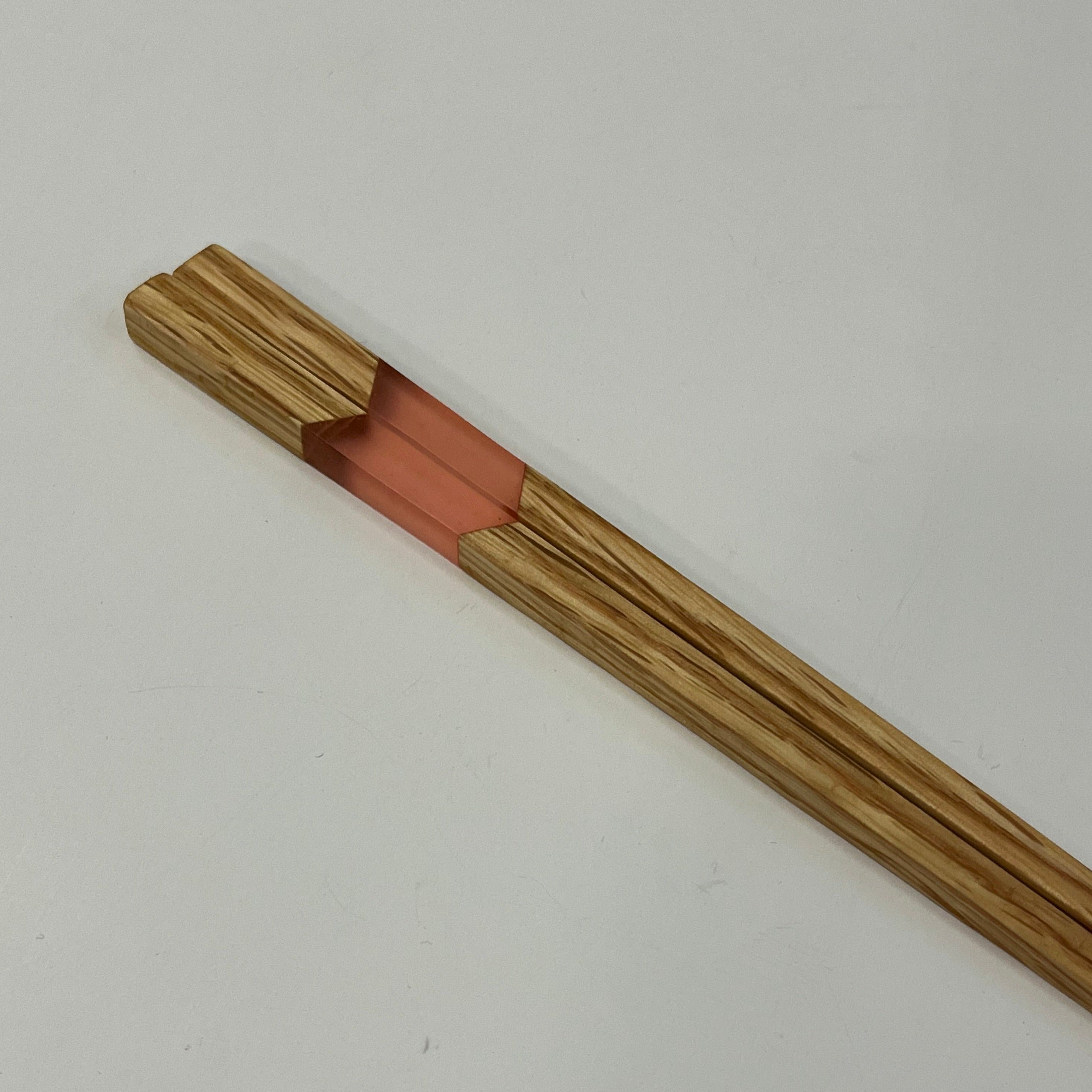baguettes en Chêne et résine made in France SACHA TOGNOLLI