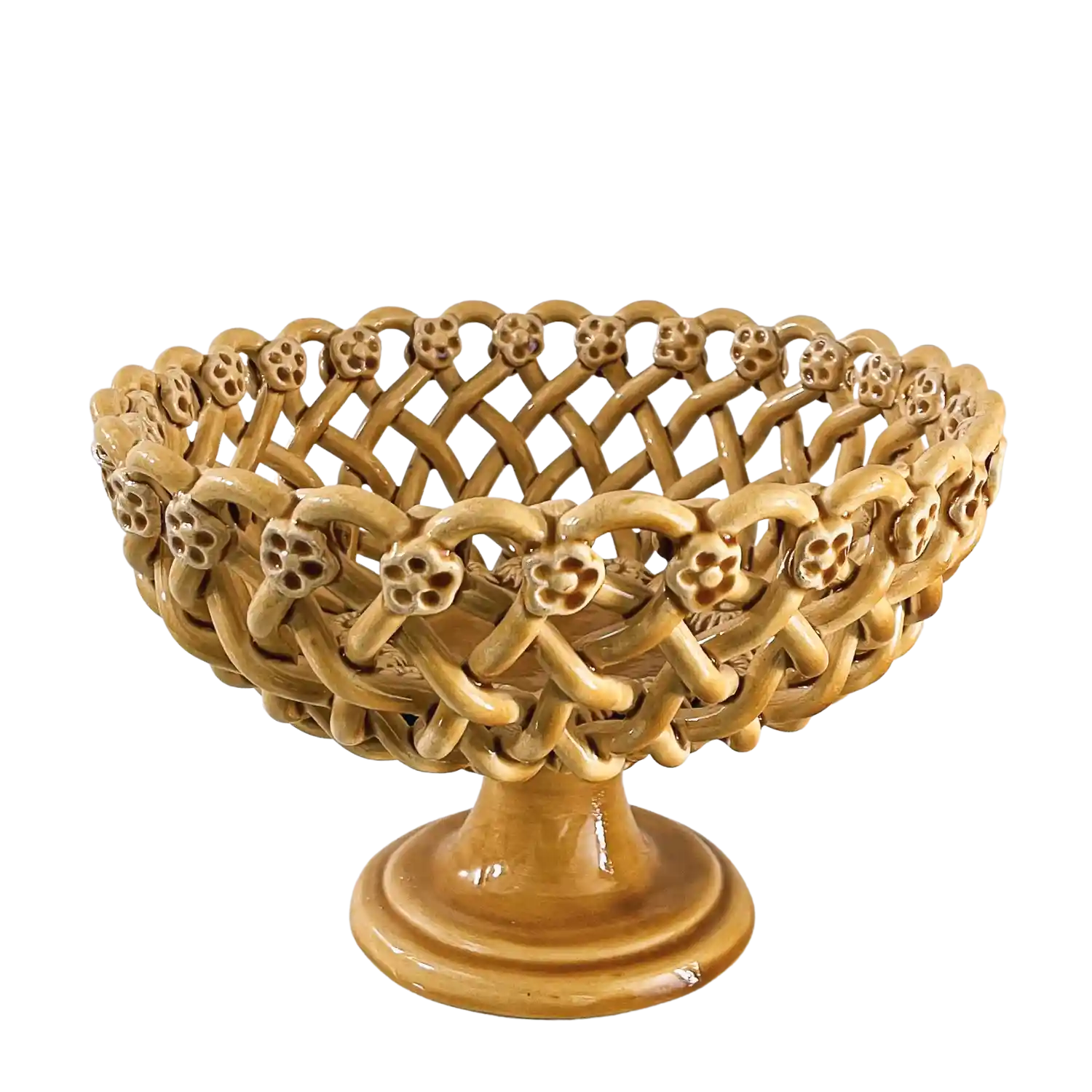 Iconic woven basket with foot