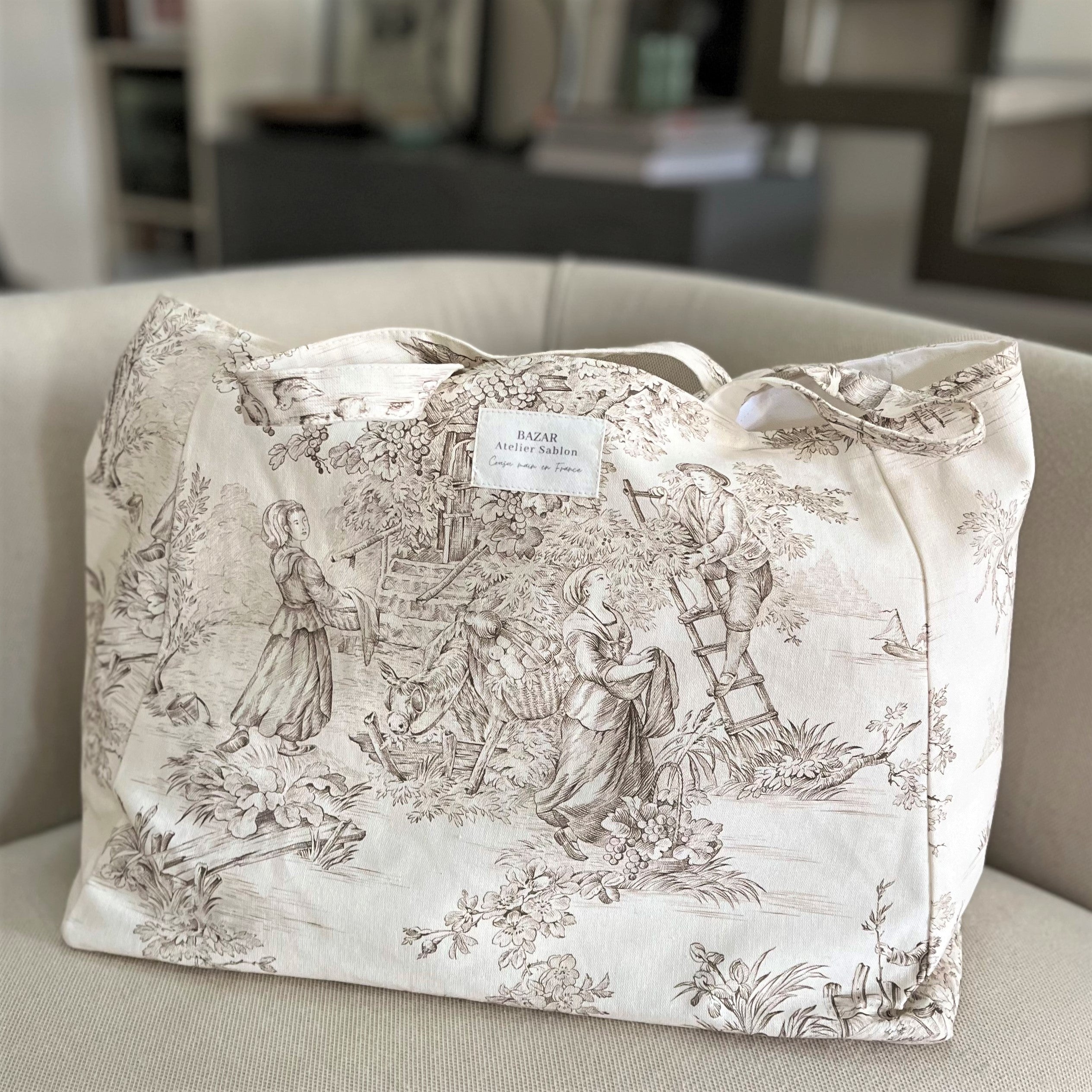 Jouy de Fruits Shopping Bag