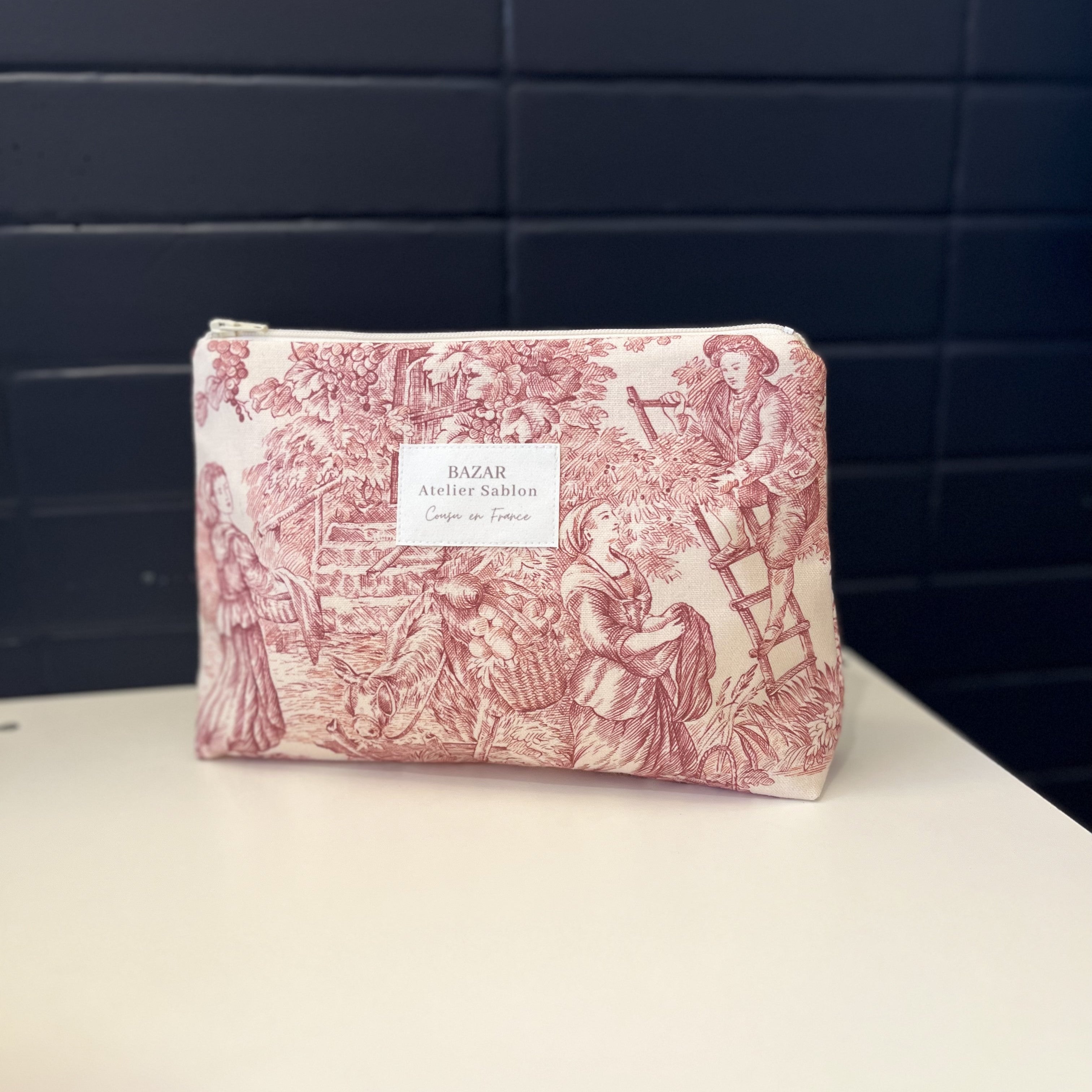 Pochette en toile de Jouy, BAZAR ATELIER SABLON, made in France