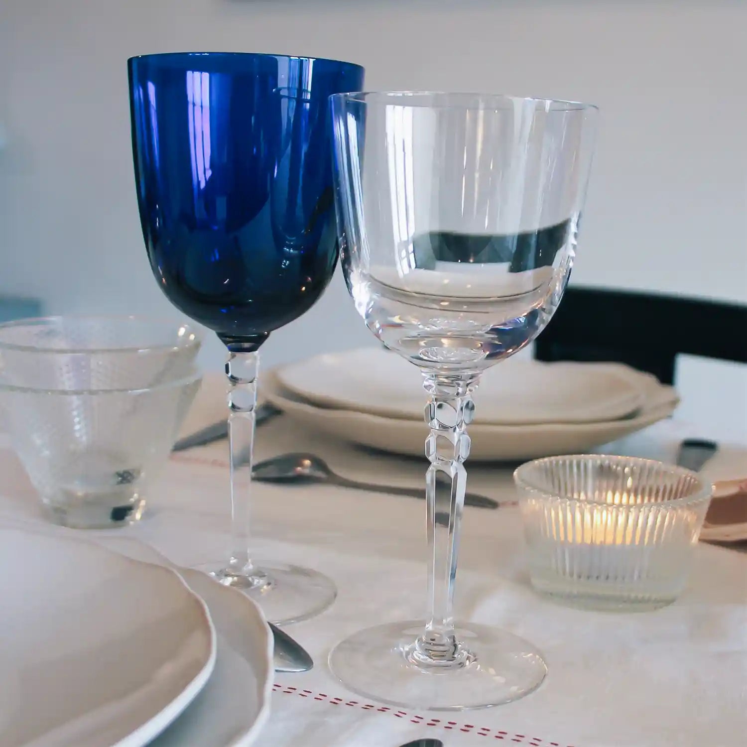 Smooth double knob square Vine glass
