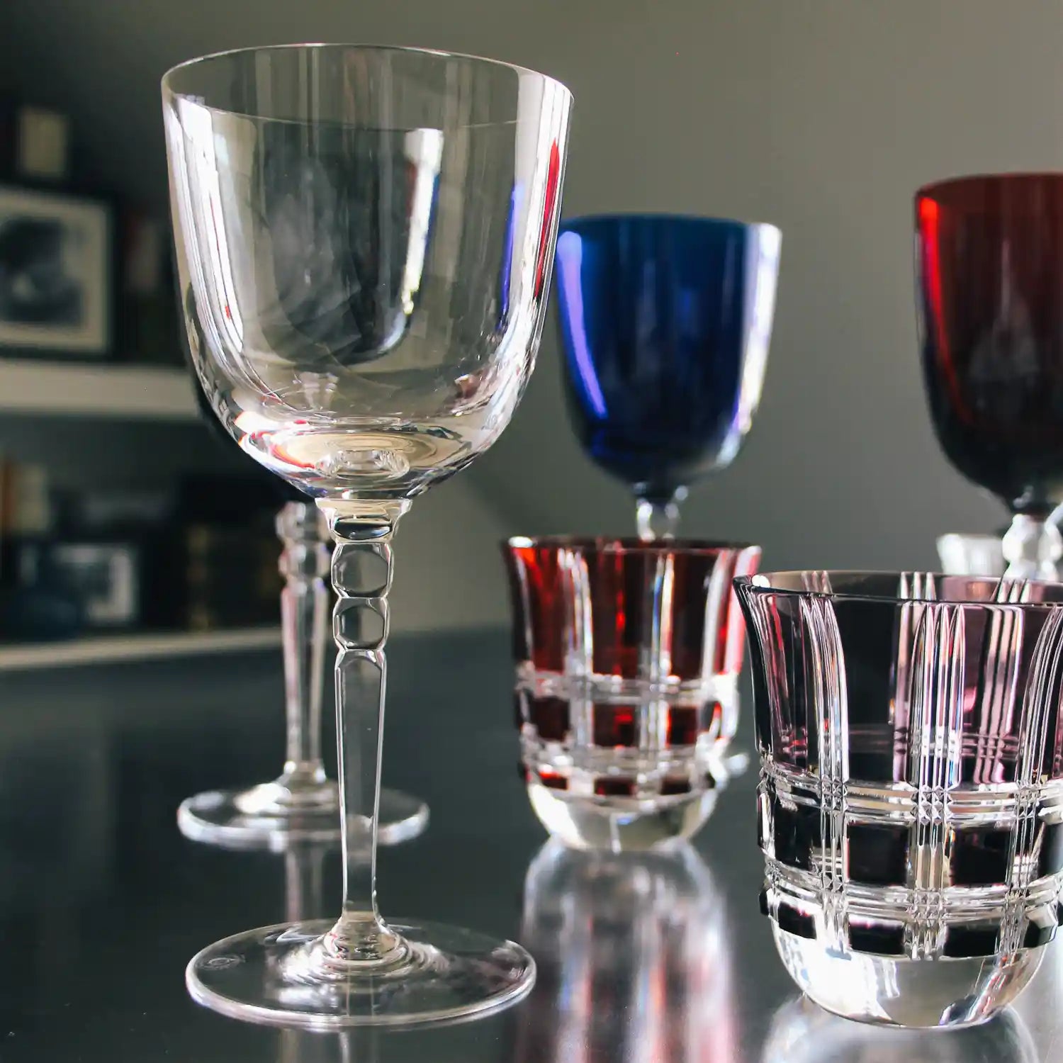 Smooth double knob square Vine glass