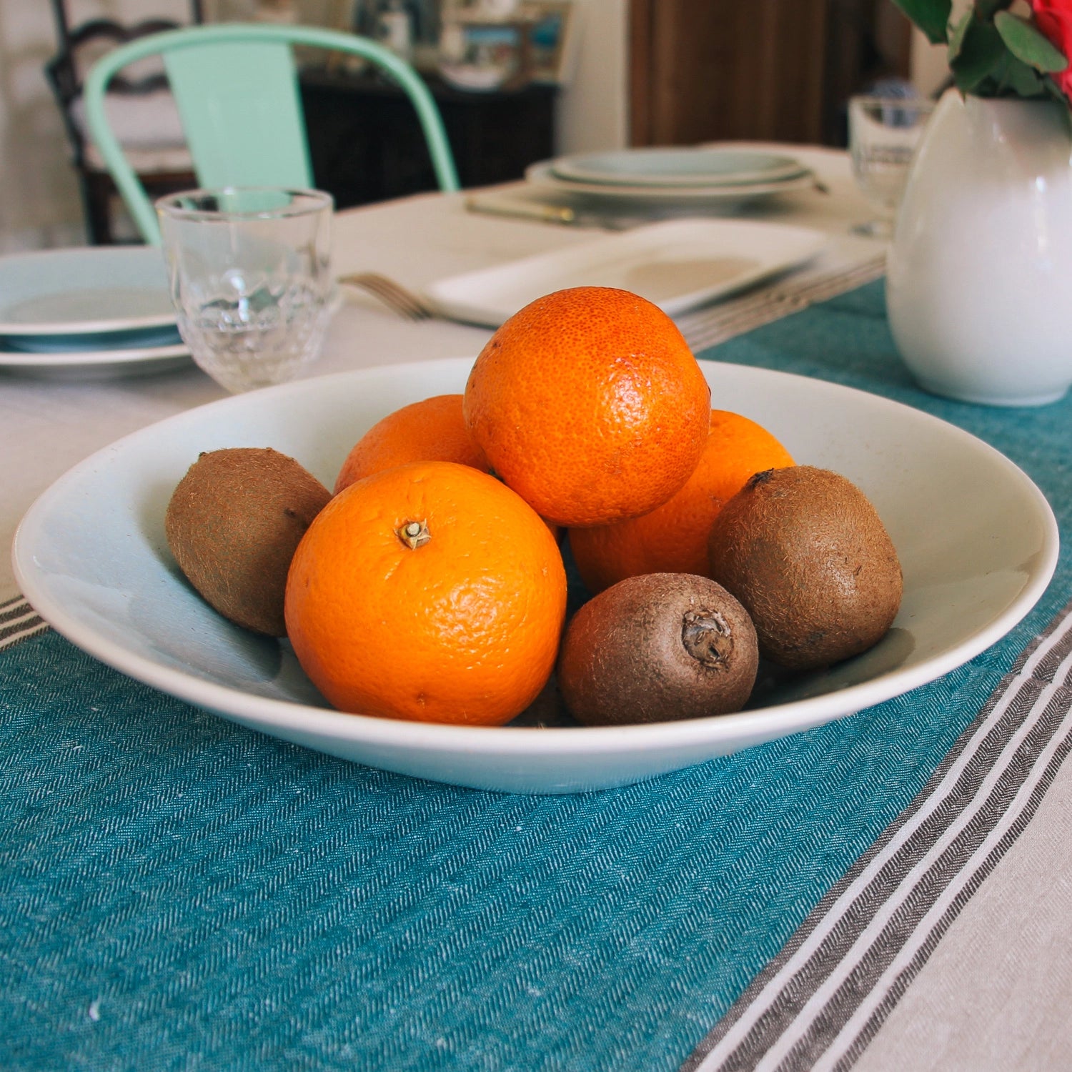 Vuelta deep serving dish