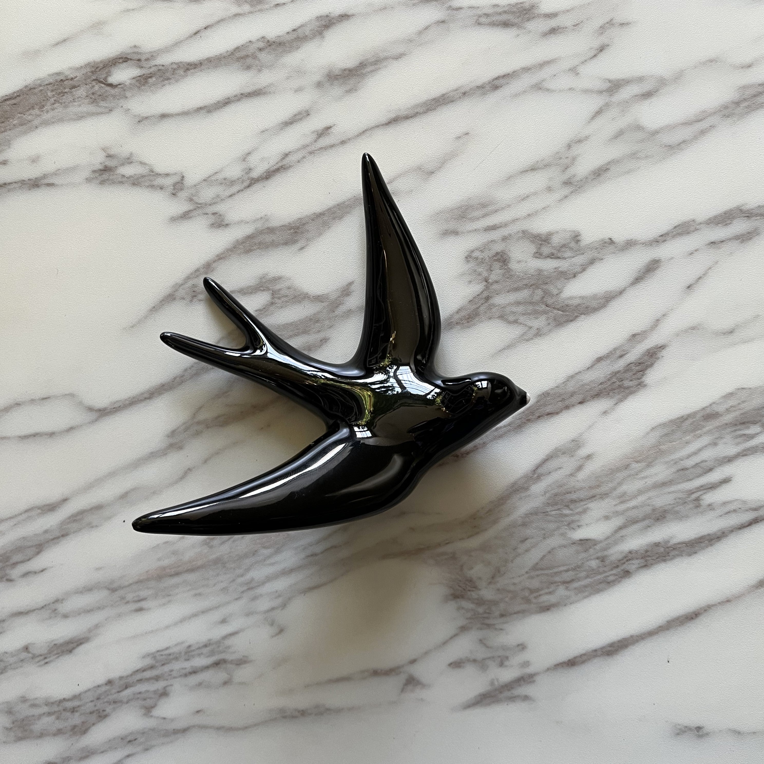 Volage wall decoration Black enamel