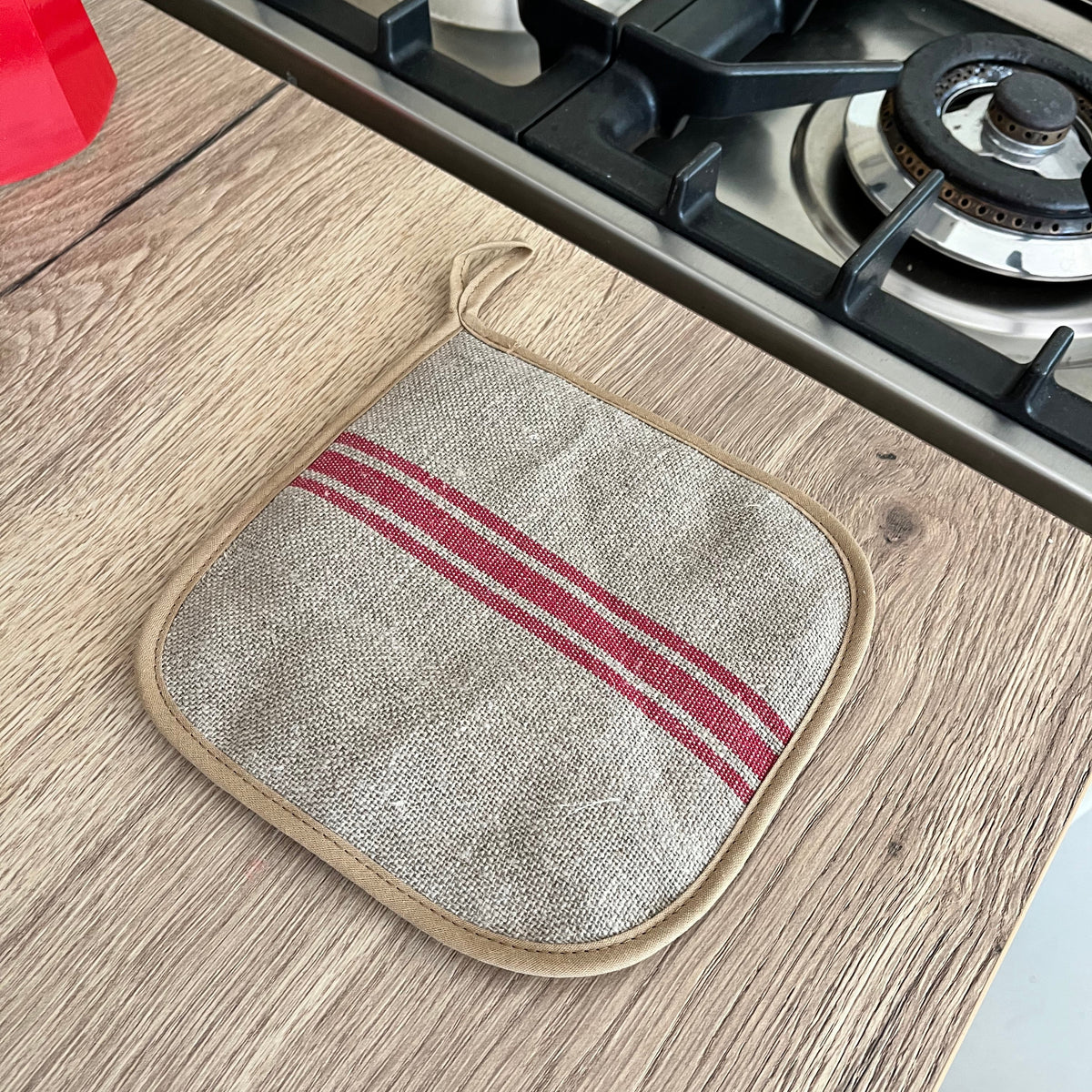 manique en lin Monogram rouge made in France