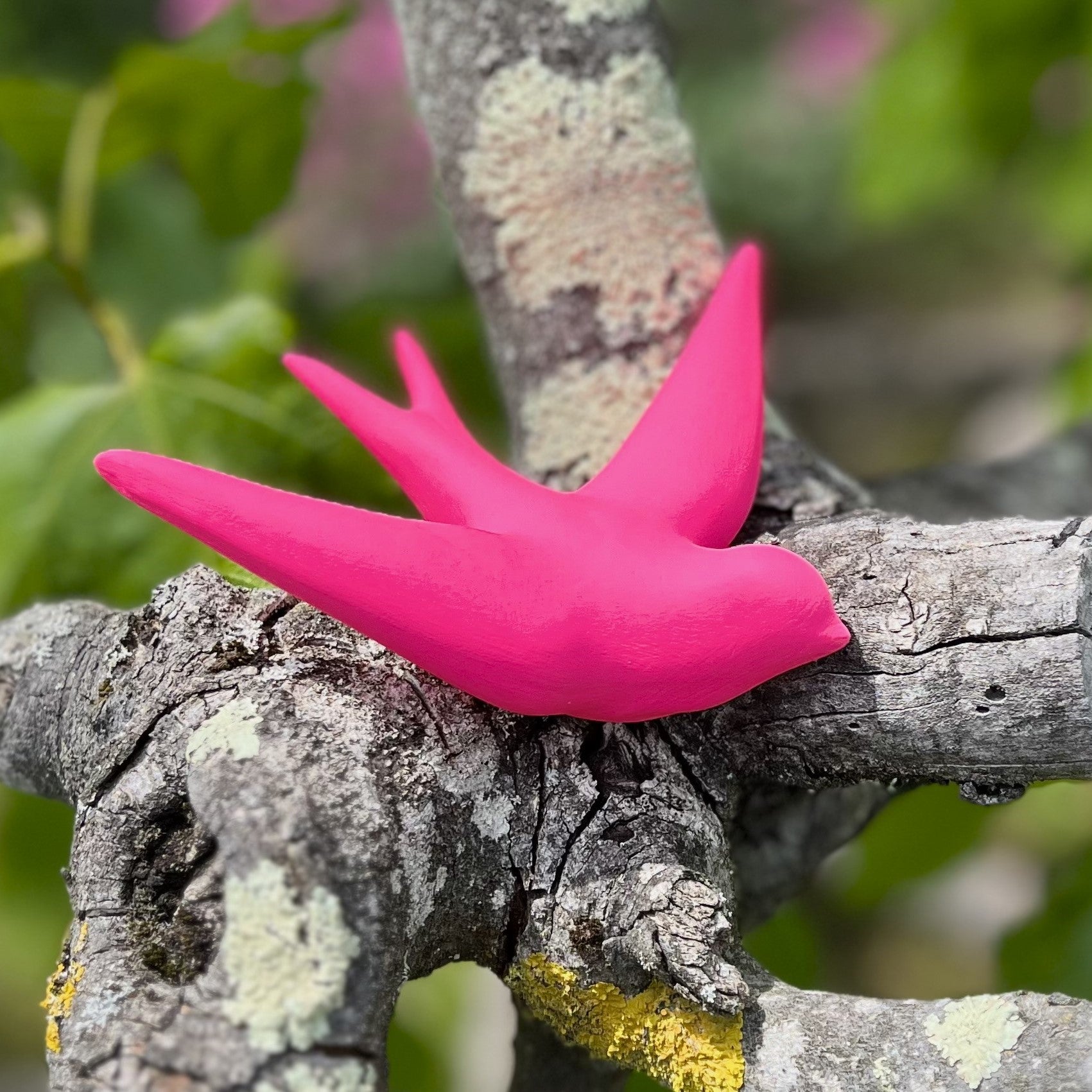 Volage ultramarine blue wall decoration