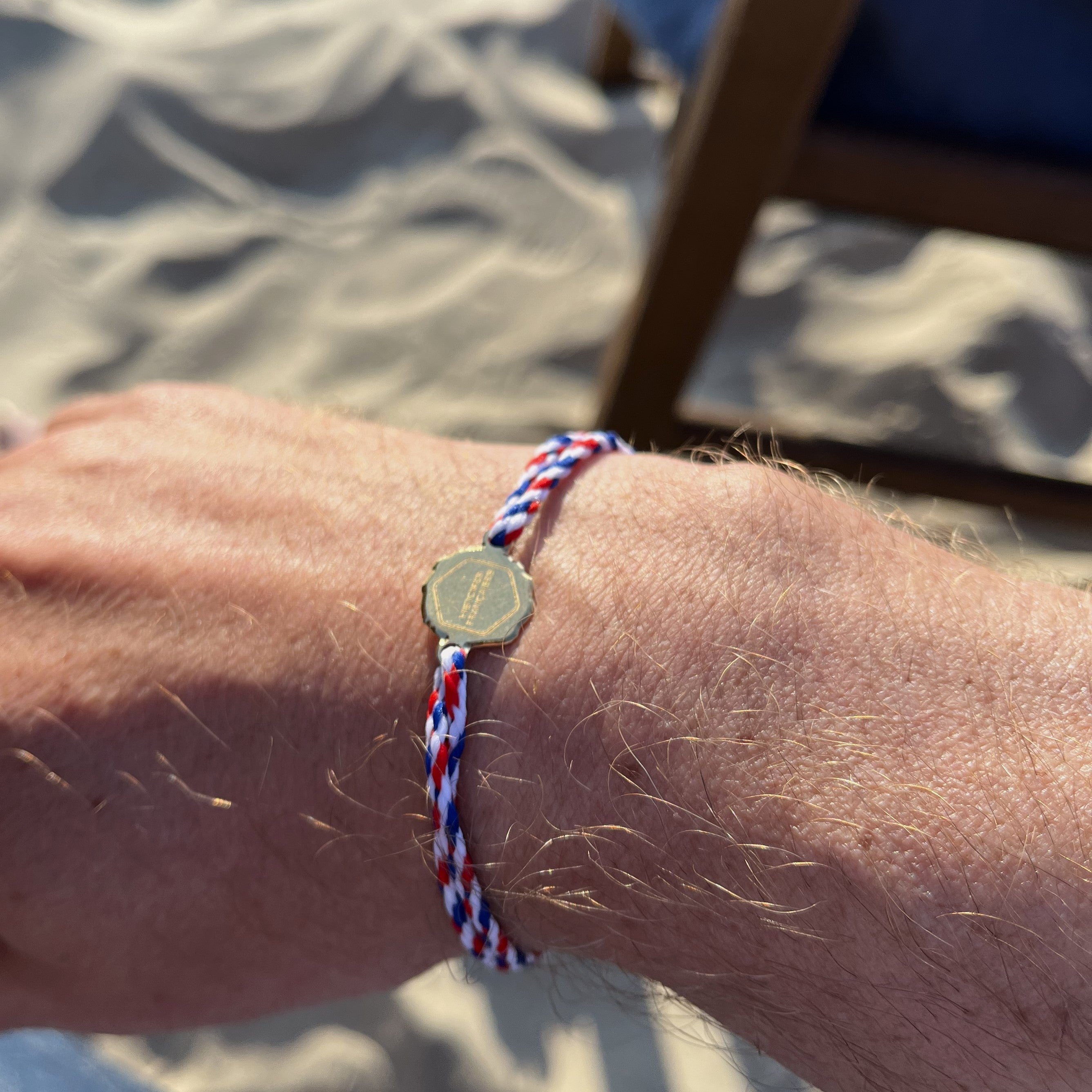 Bracelet cordon médaille signature histoires françaises made in france ecoresponsable