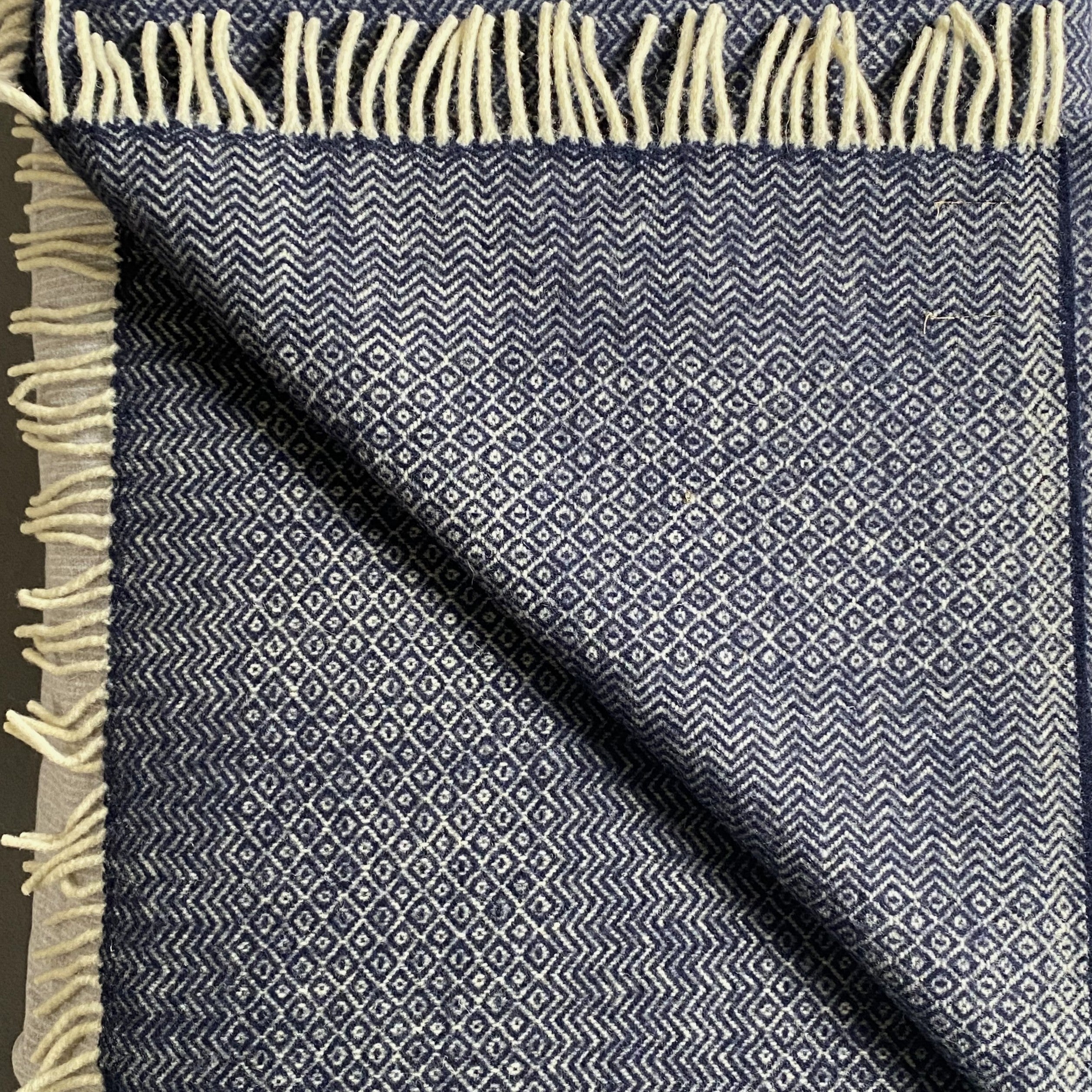 Pyrenean Wool Throw