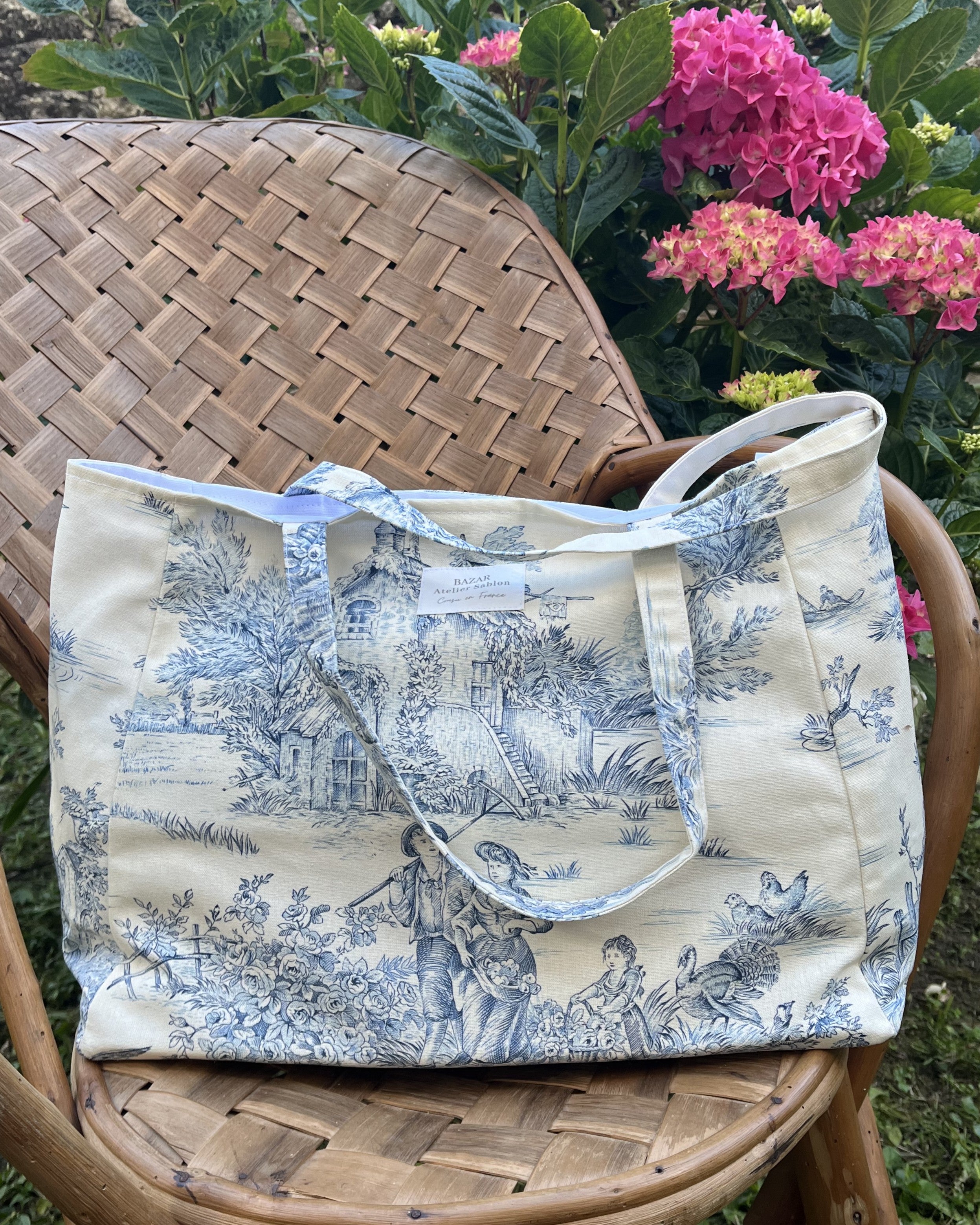 Jouy de Fruits Shopping Bag