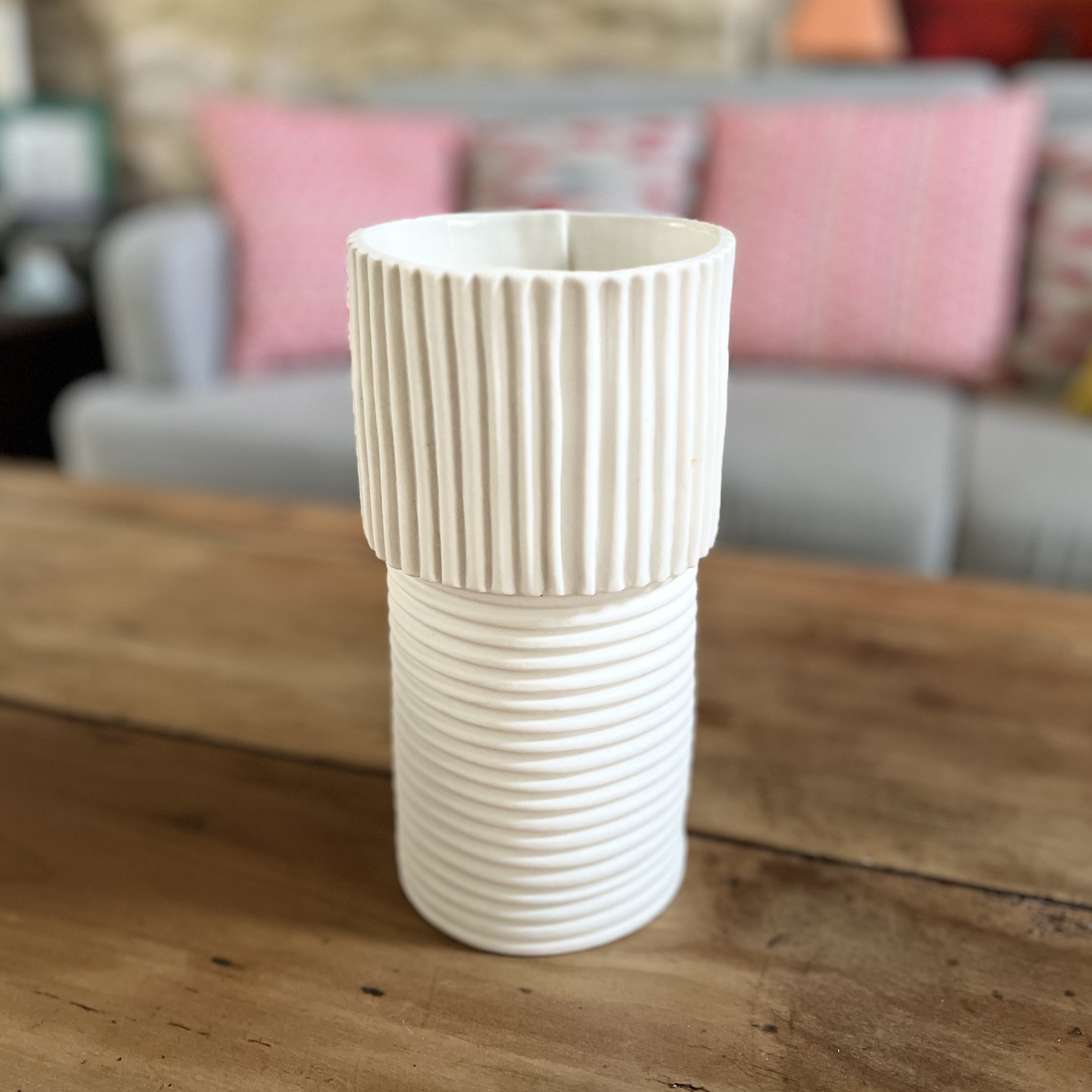 vase biscuit de porcelaine fanny laugier
