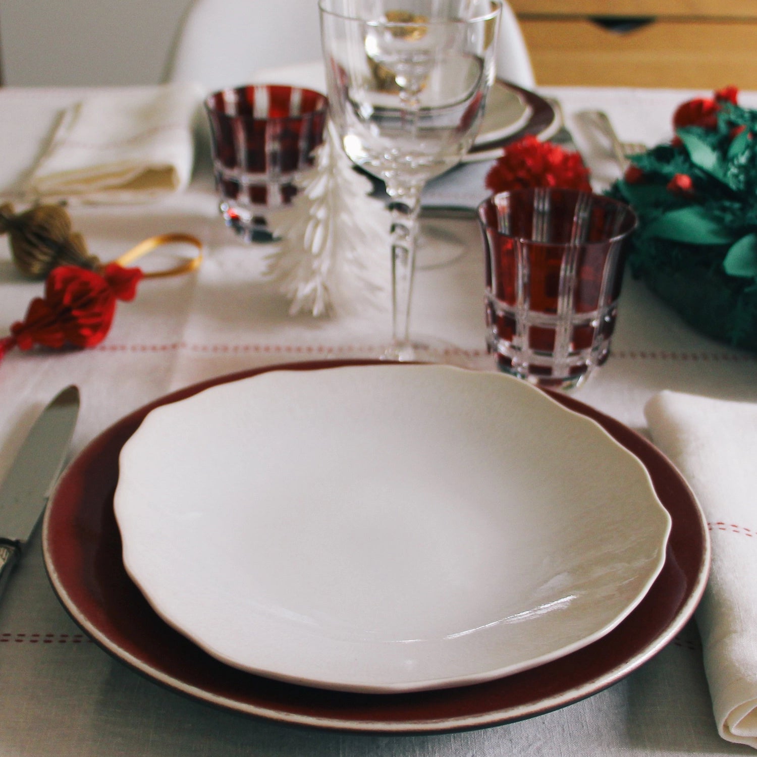 Assiette plate Tourron Cerise