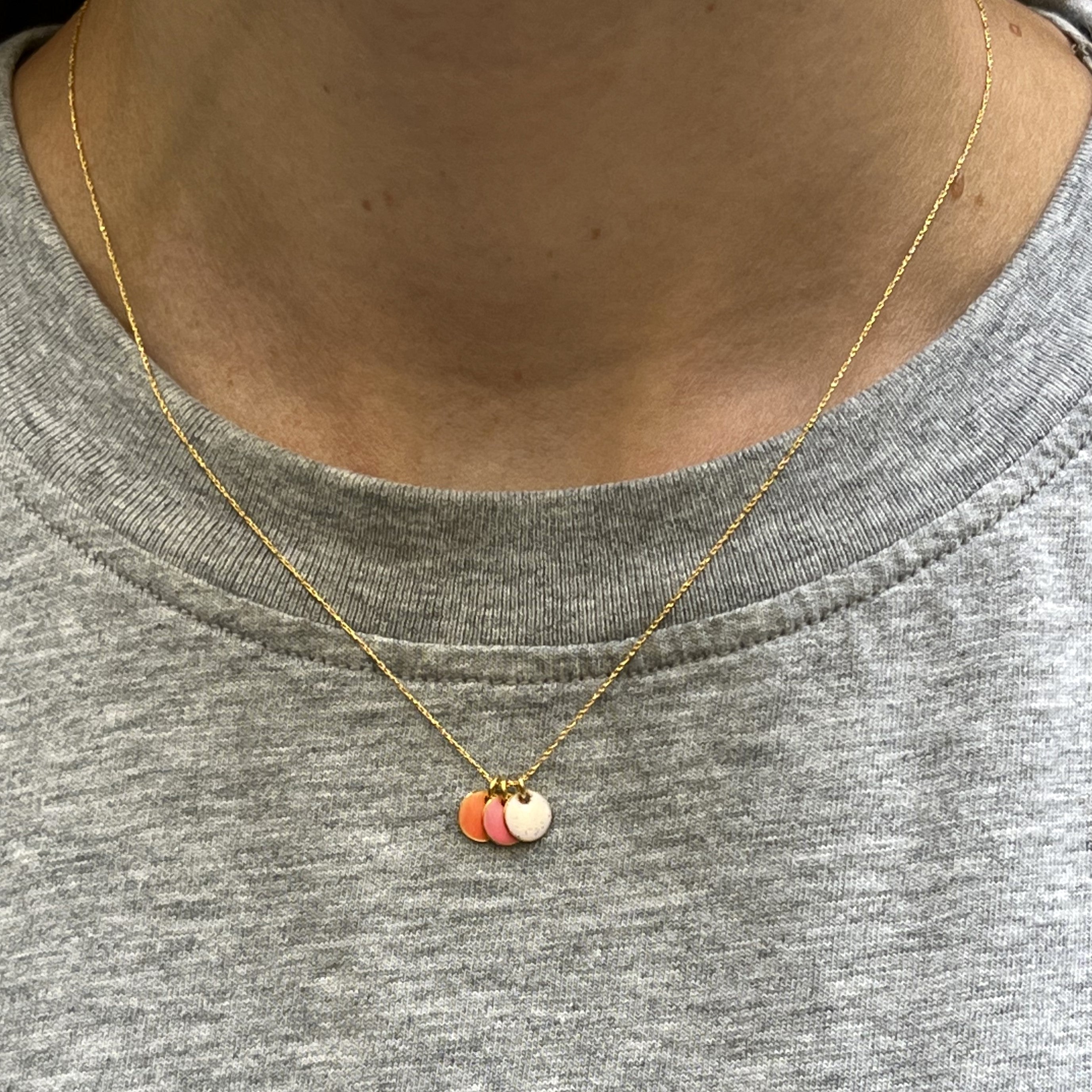 COLLIER 3 MEDAILLES EMAILLEES GUILA PARIS MADE IN FRANCE