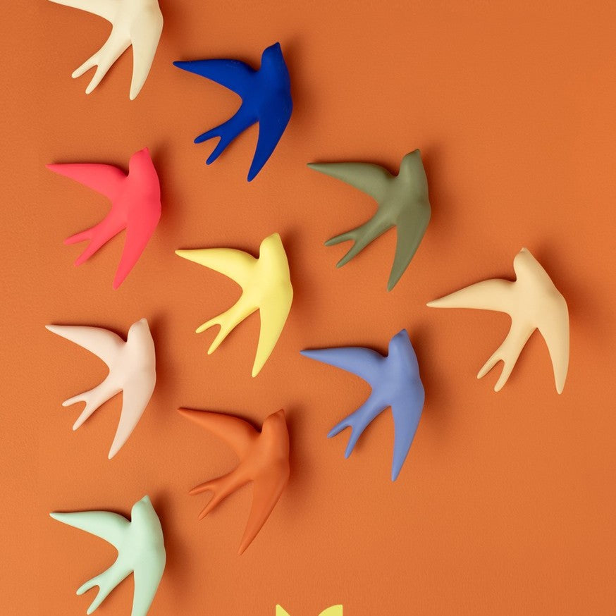 Volage wall decoration