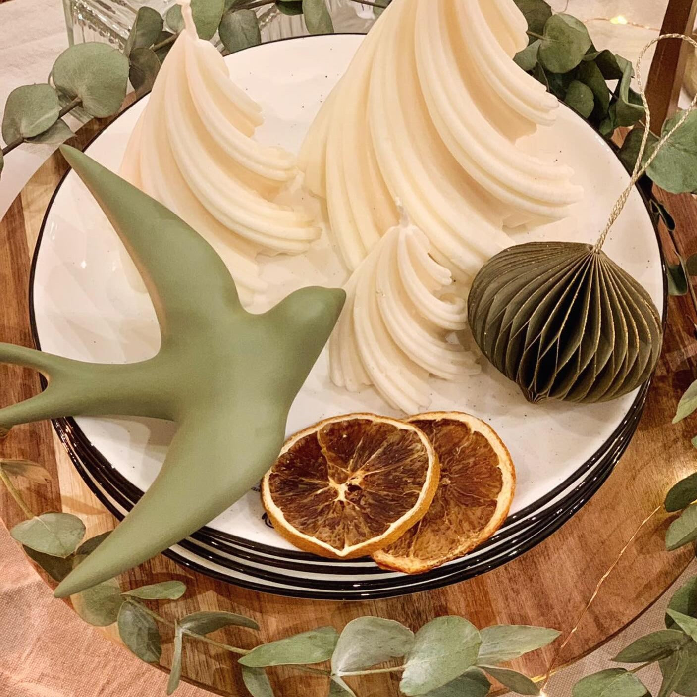 Volage wall decoration