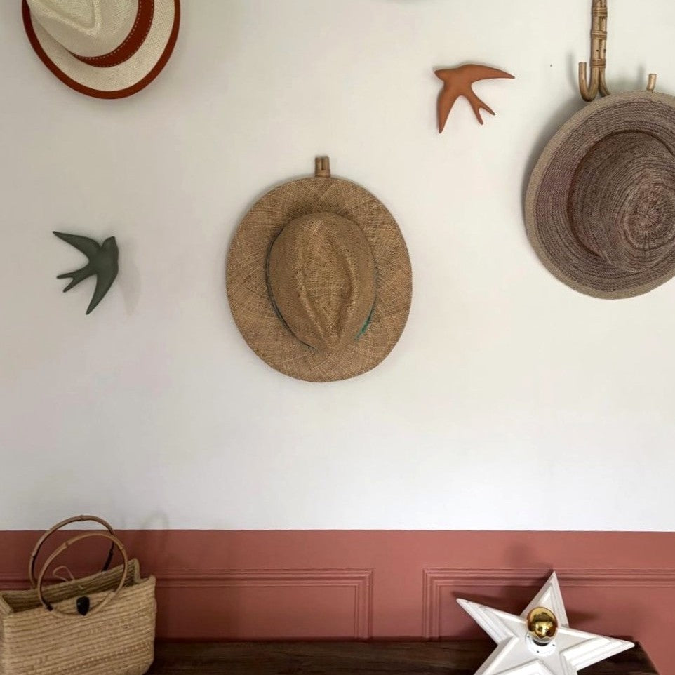 Volage wall decoration