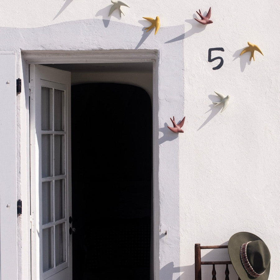 Volage wall decoration