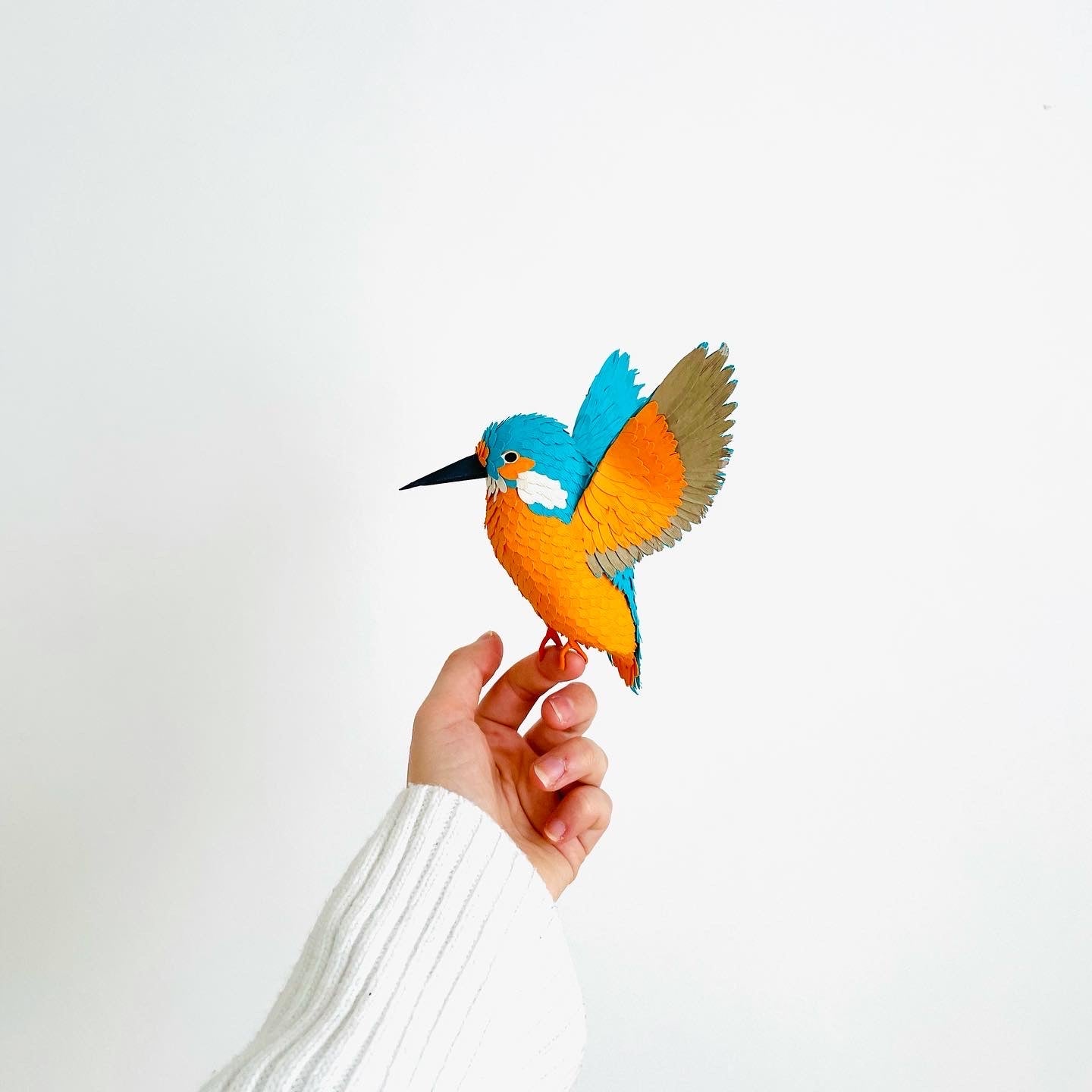 Sculpture de papier Martin Pêcheur, MELINA VASSEREAU, made in France et écoresponsable