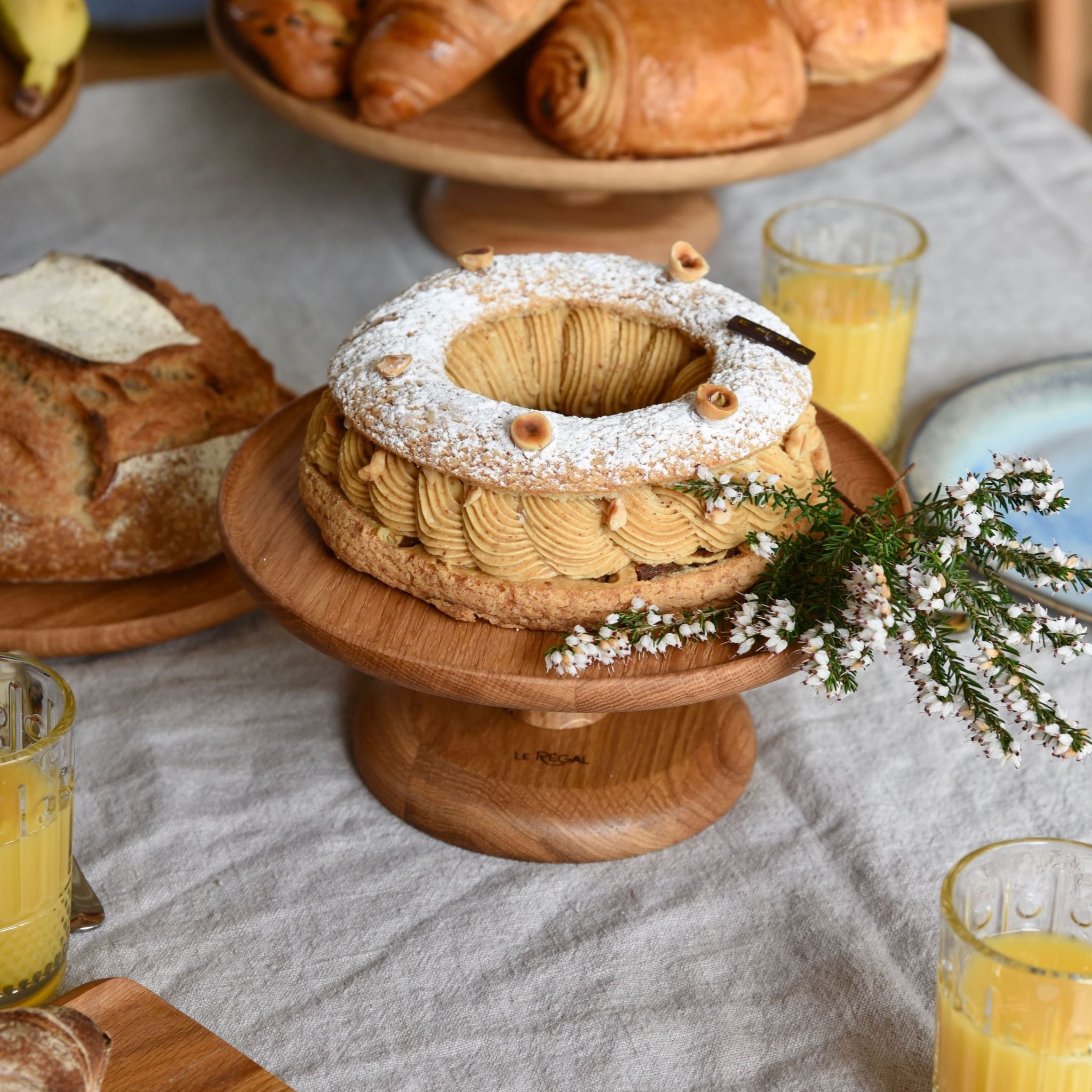 Piedestal en bois, LE REGAL, made in France et écoresponsable