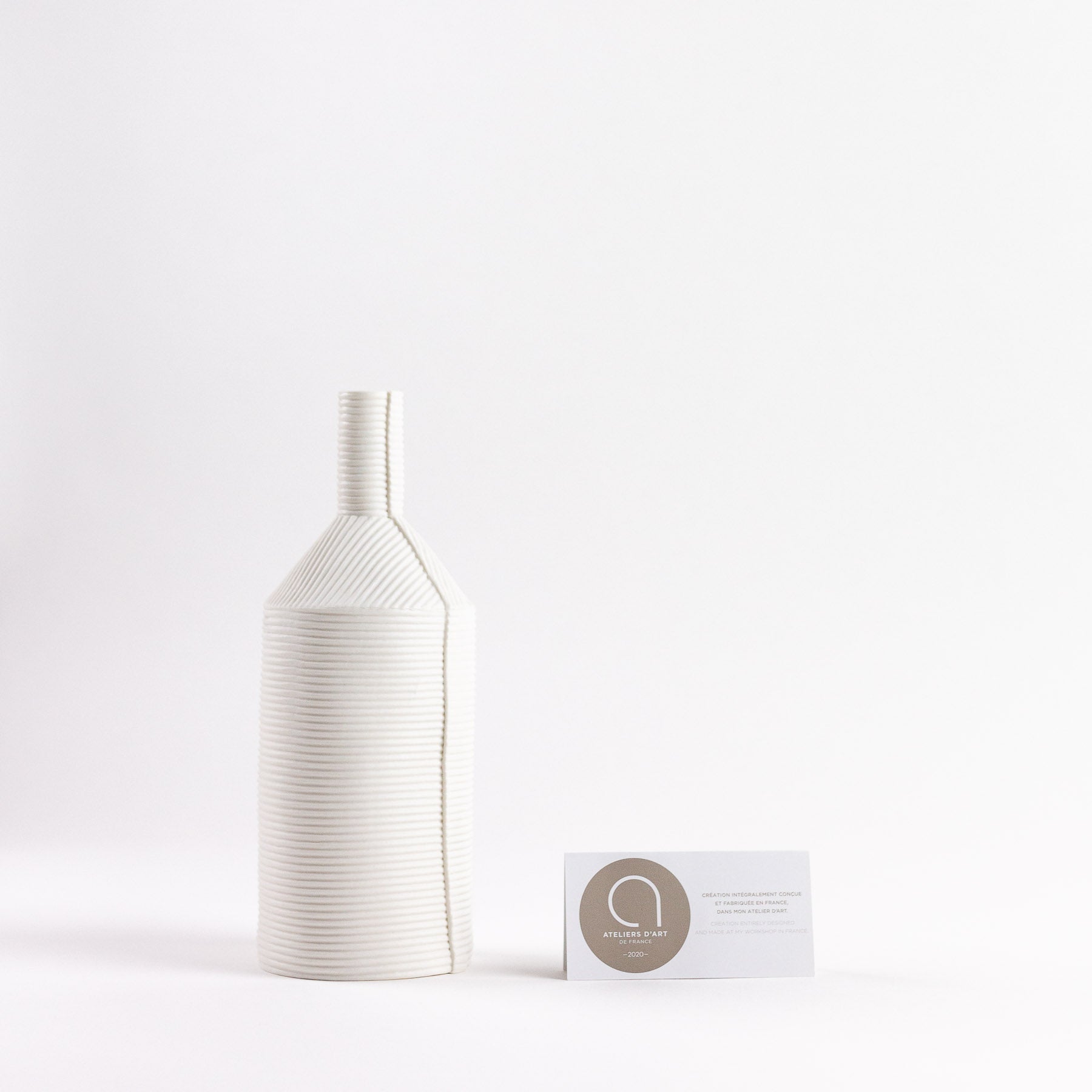 Vase Bouteille Fanny LAUGIER 100% français et écoresponsable.