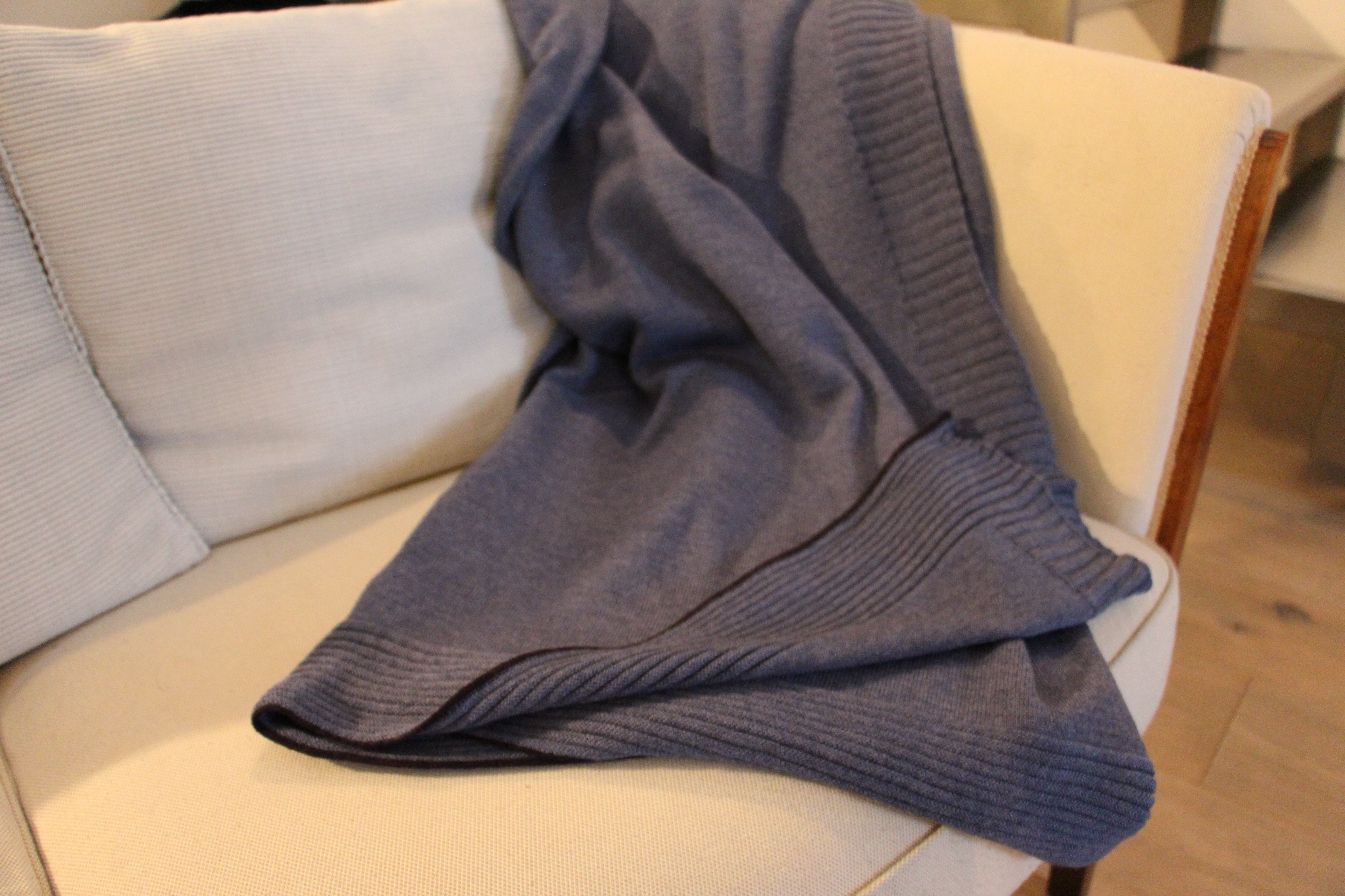 PLAID MAISON ATELIER DE LA MAILLE MERINOS EXTRA FIN 100% français et écoresponsable.