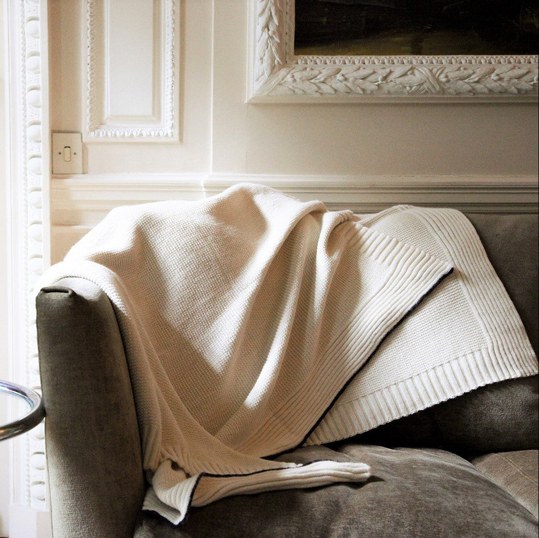 Plaid Baby Alpaga MAISON DE LA MAILLE 100% français et écoresponsable.