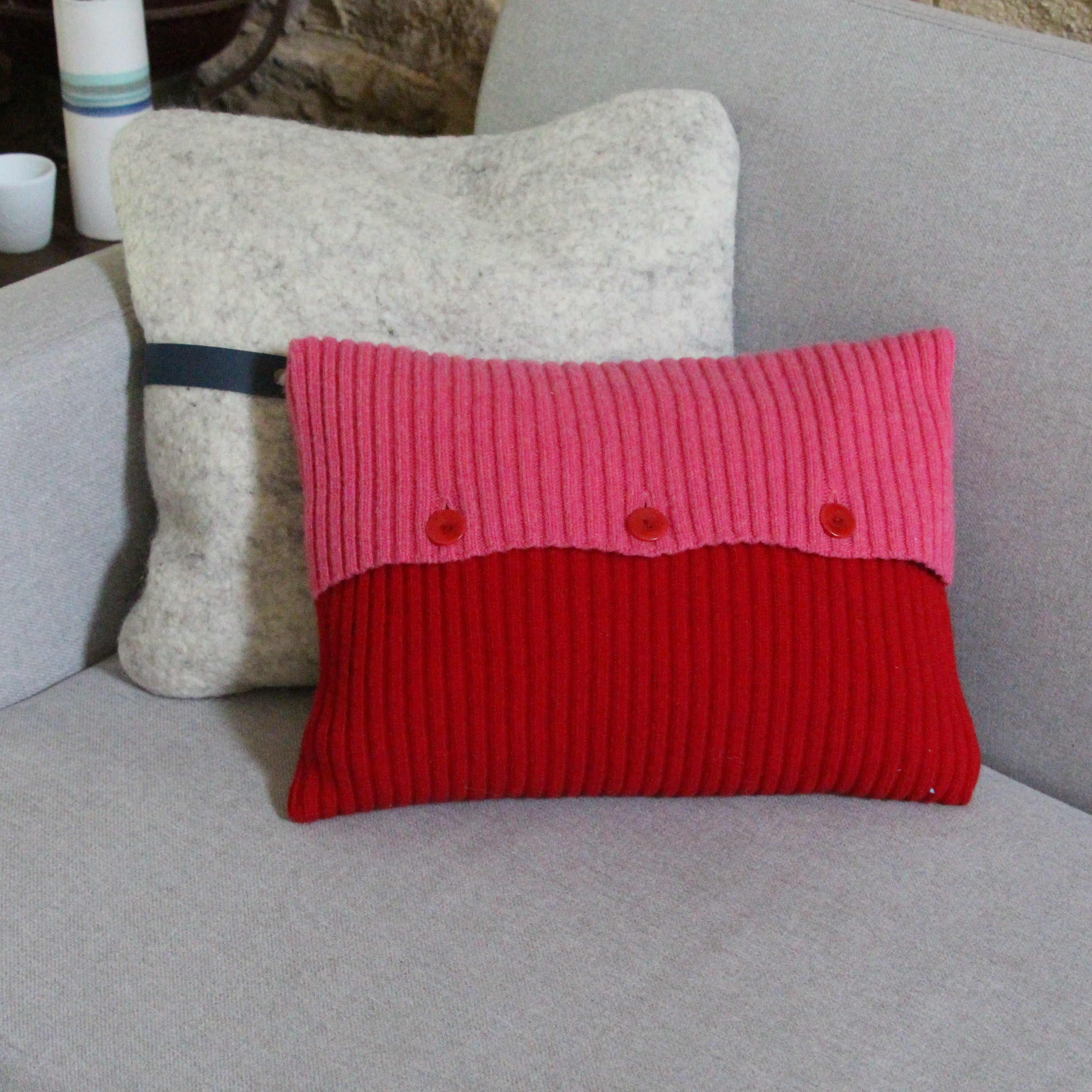 Coussin en laine merinos, ROYALTIES, made in France