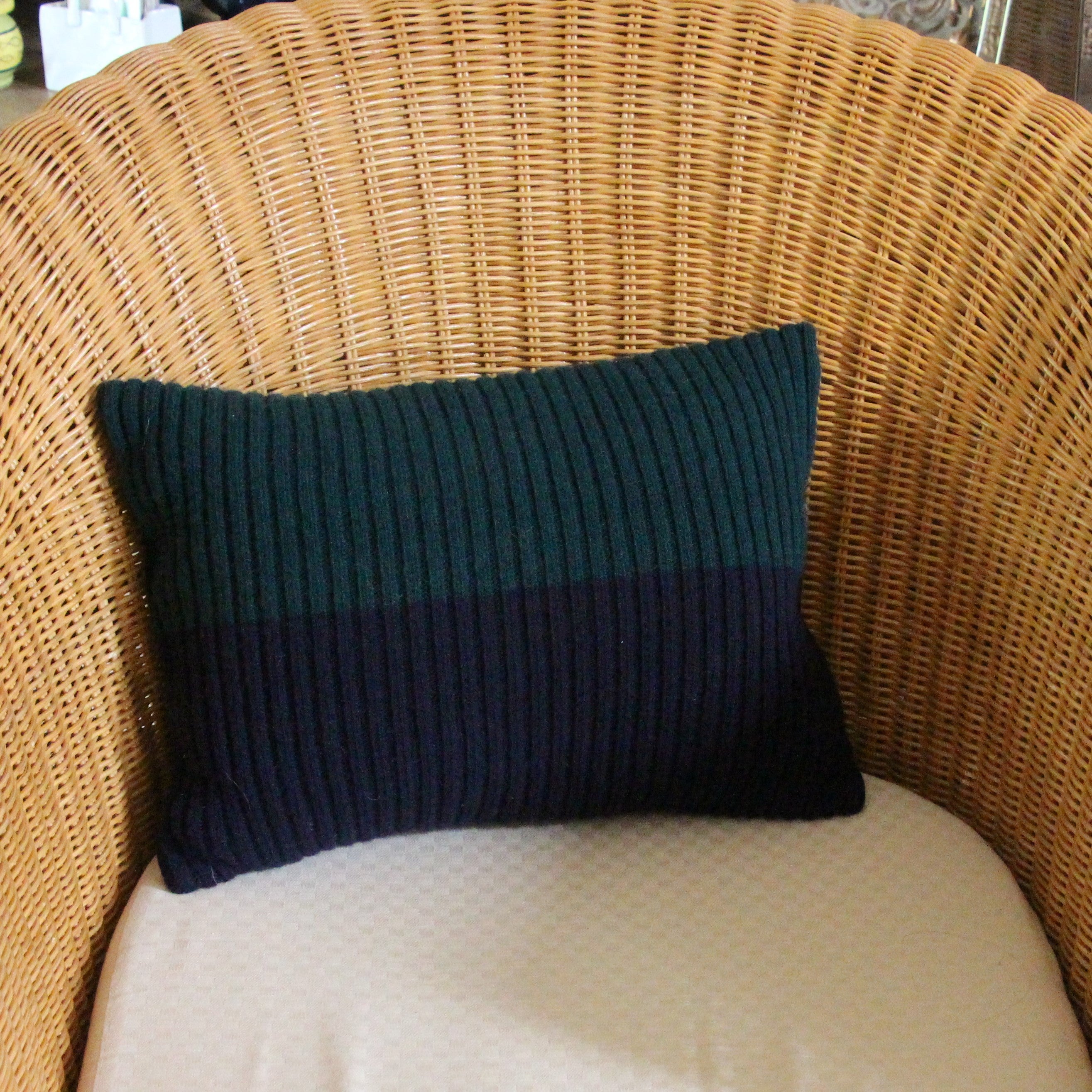 Coussin en laine merinos, ROYALTIES, made in France