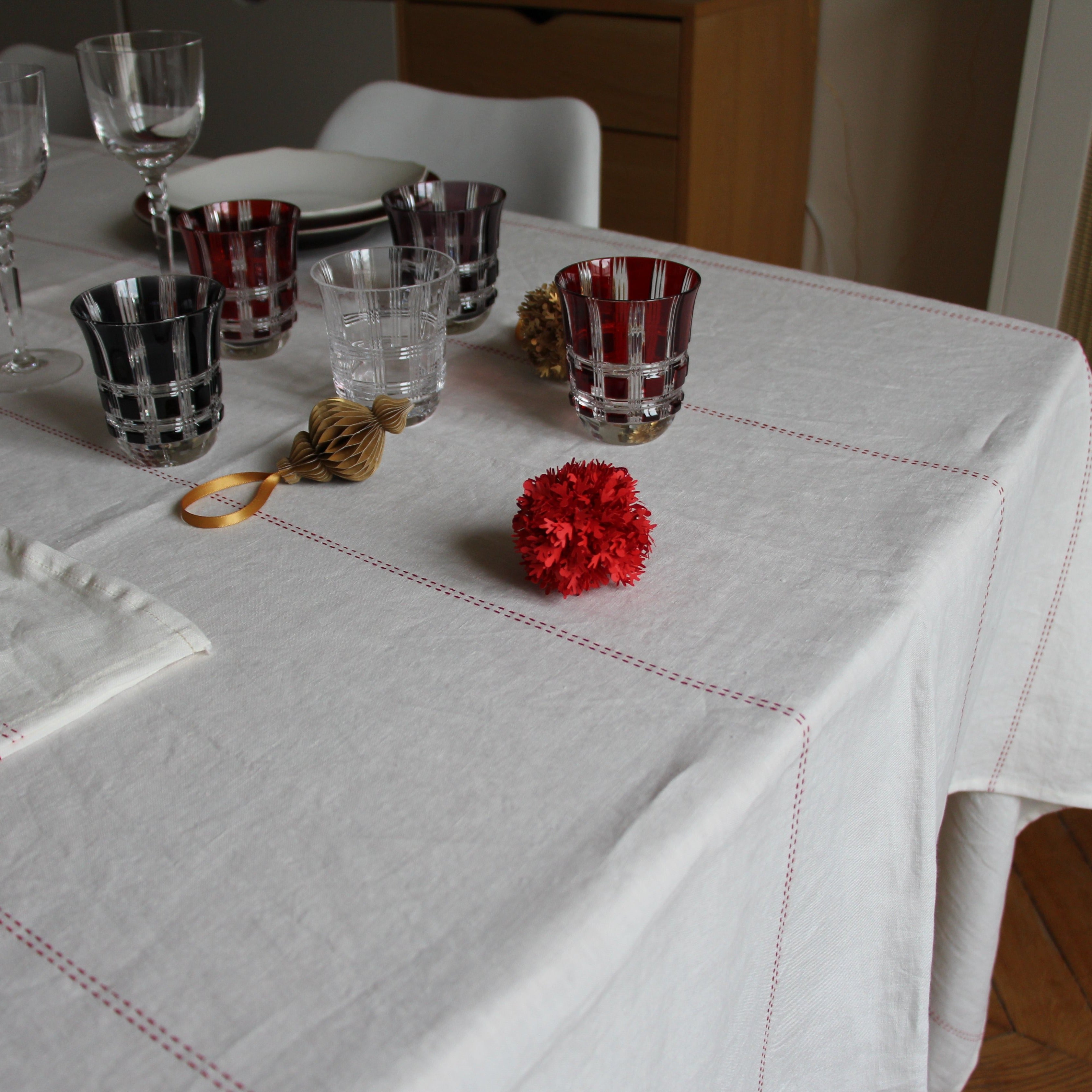 Rythmo Tablecloth