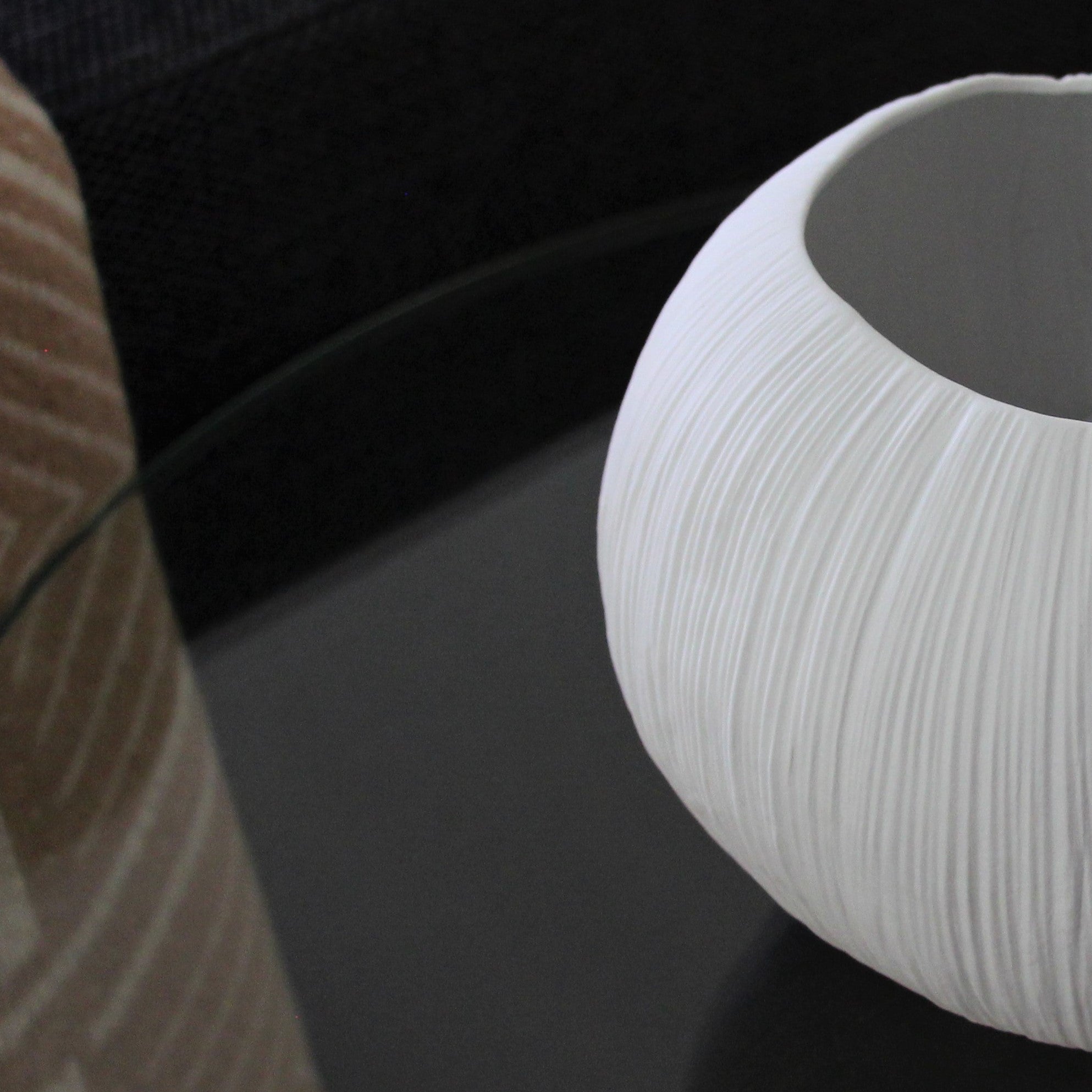 lampe Luna en biscuit de porcelaine L'ATELIER SUR LA RIVIERE, made in France et écoresponsable