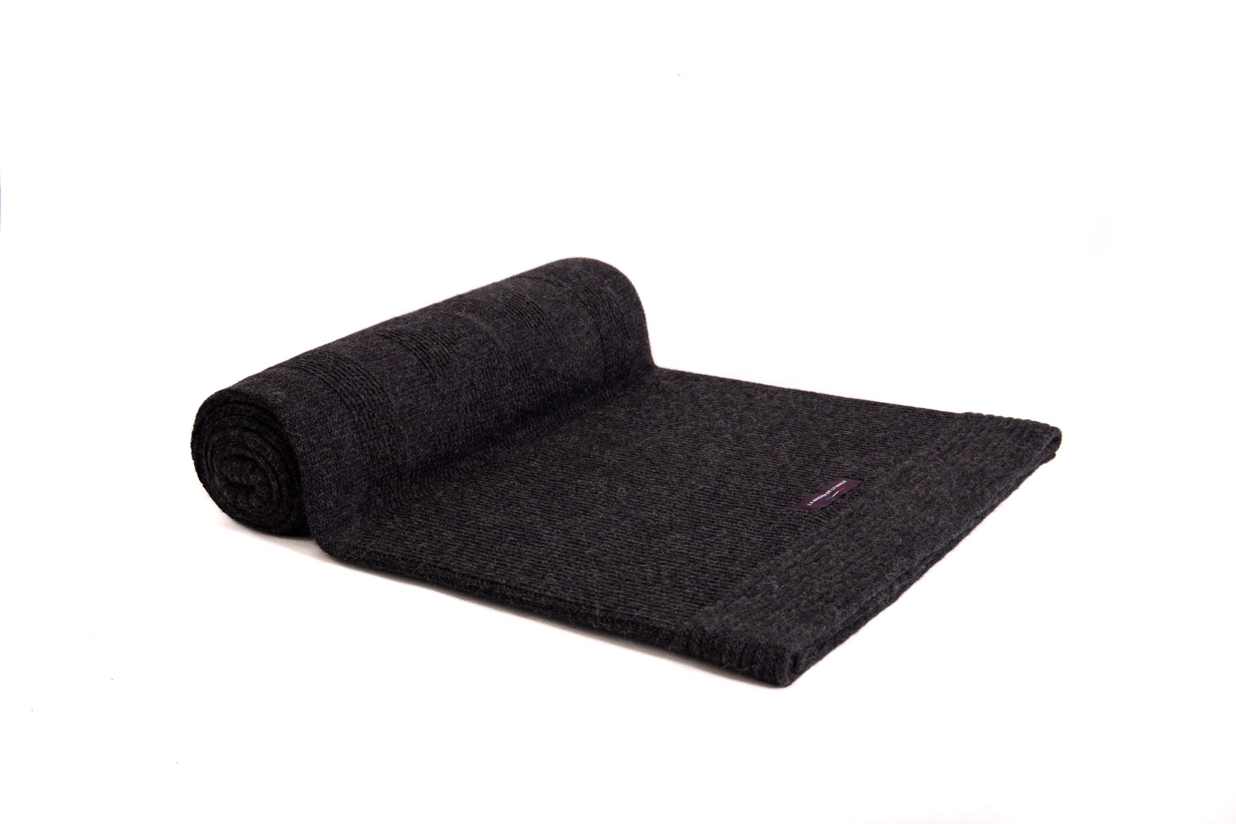 Plaid Baby Alpaga MAISON DE LA MAILLE 100% français et écoresponsable.