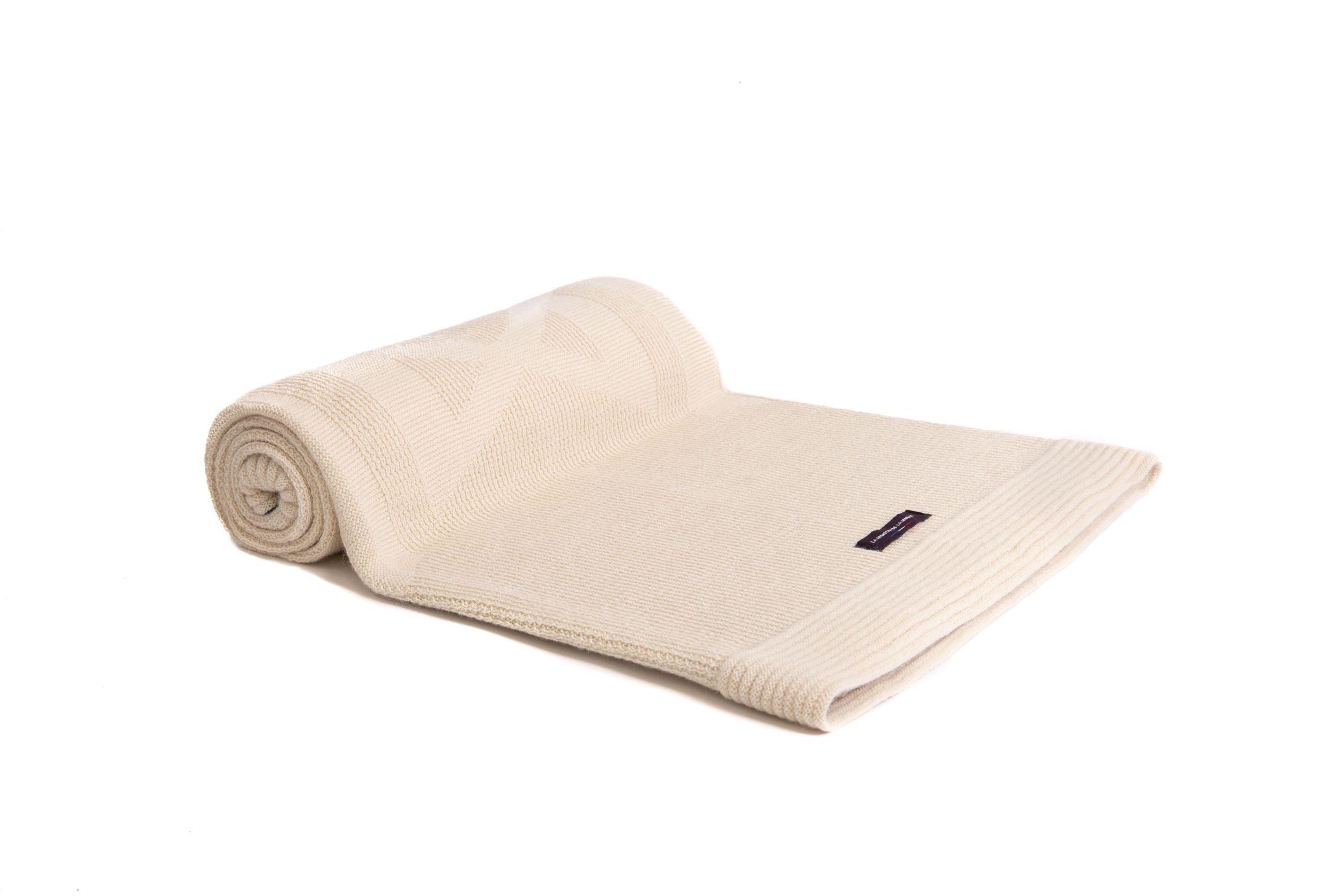 Plaid Baby Alpaga MAISON DE LA MAILLE 100% français et écoresponsable.