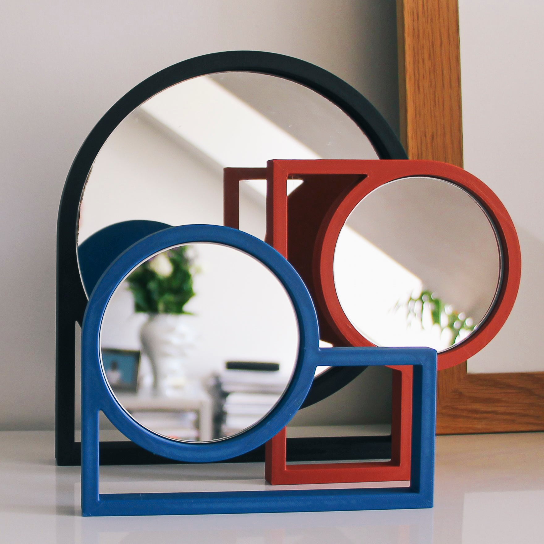 Halo mirror