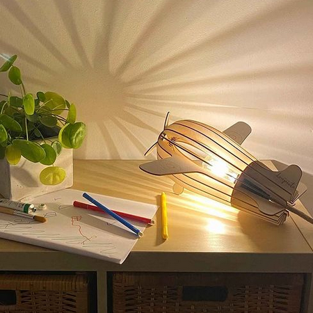 lampe avion Antoine en bois ATELIER LOUPIOTE, 100% français et écoresponsable HISTOIRES FRANCAISES