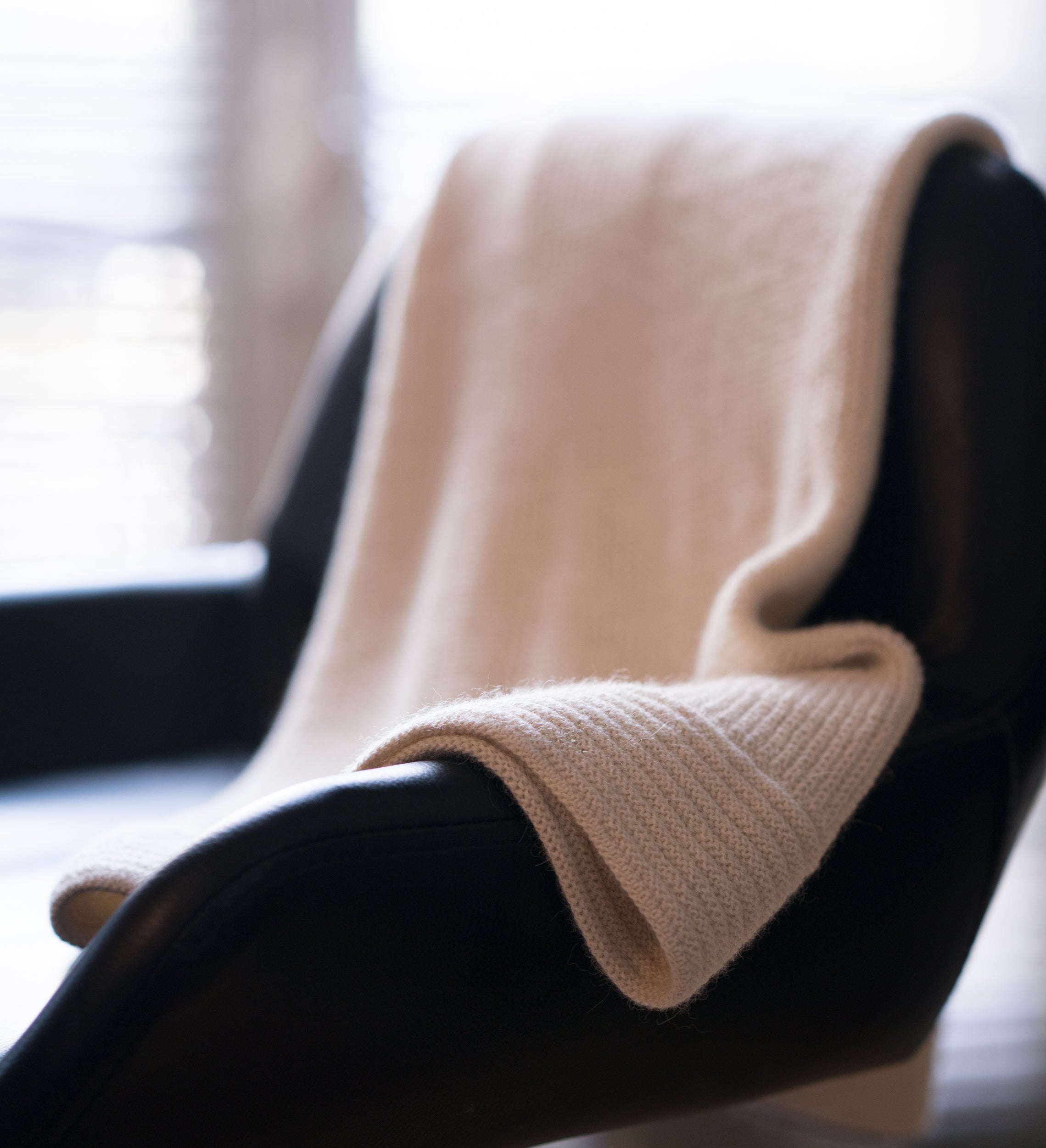 Plaid Baby Alpaga MAISON DE LA MAILLE 100% français et écoresponsable.