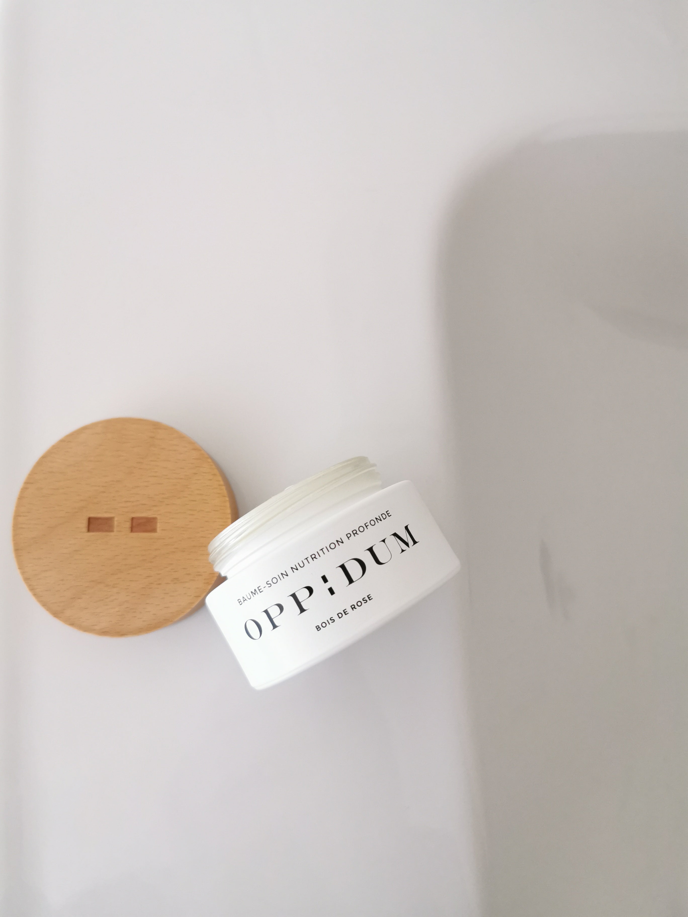 Baume OPPIDUM bois de roses 100% français et écoresponsable.
