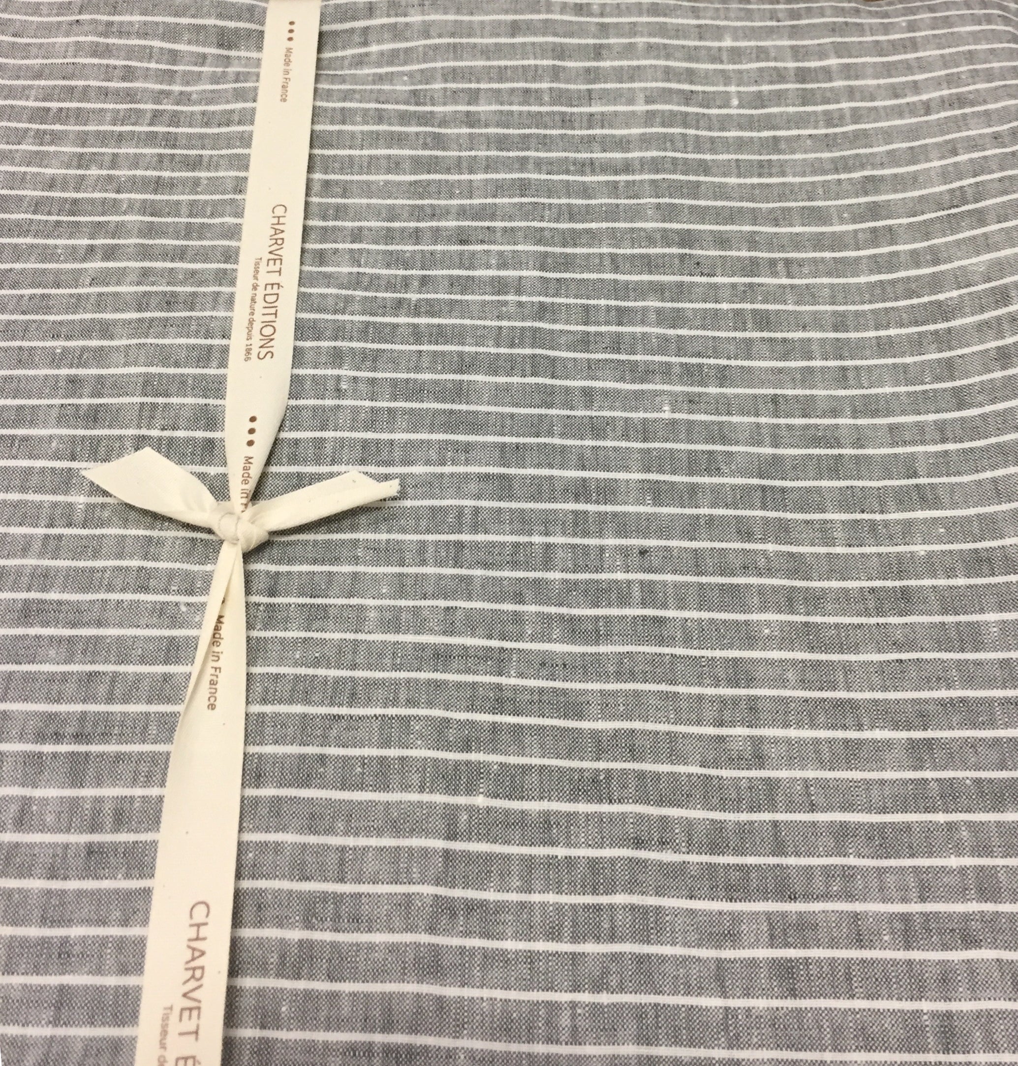 Nappe Duo rayé en lin CHARVET EDITIONS, made in France et écoresponsable