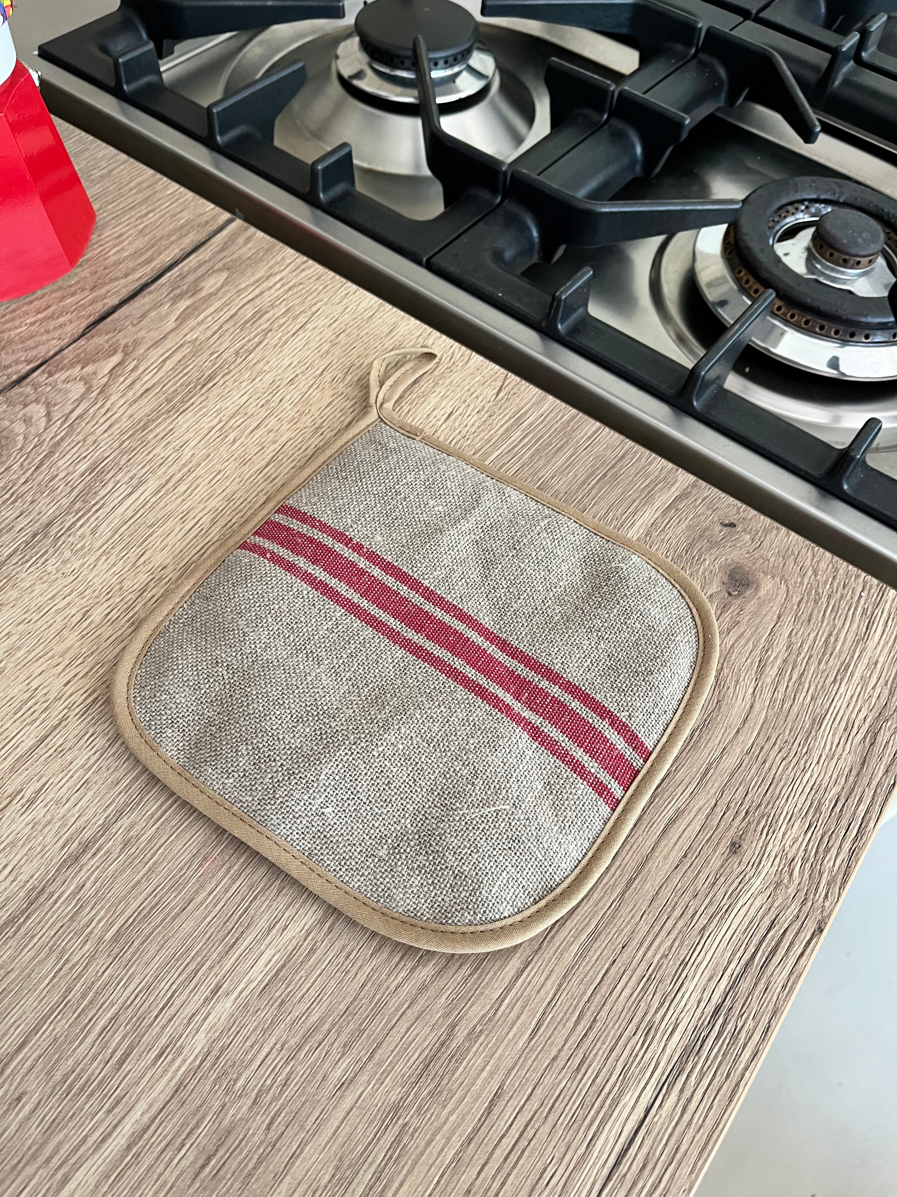 manique en lin Monogram rouge made in France