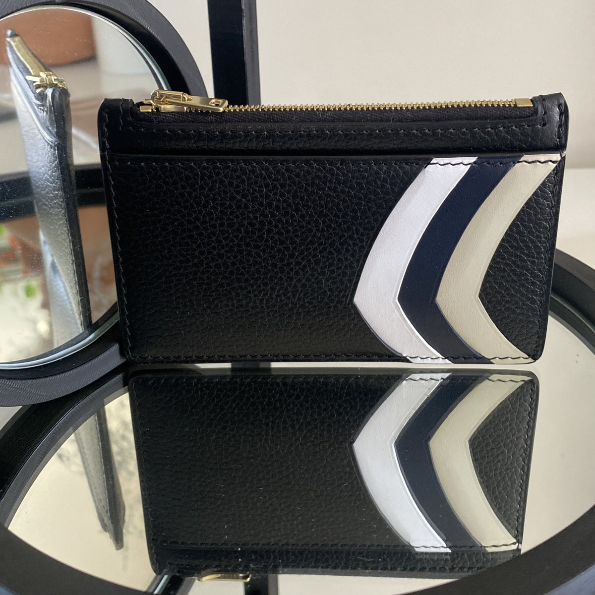 The Essential cardholder