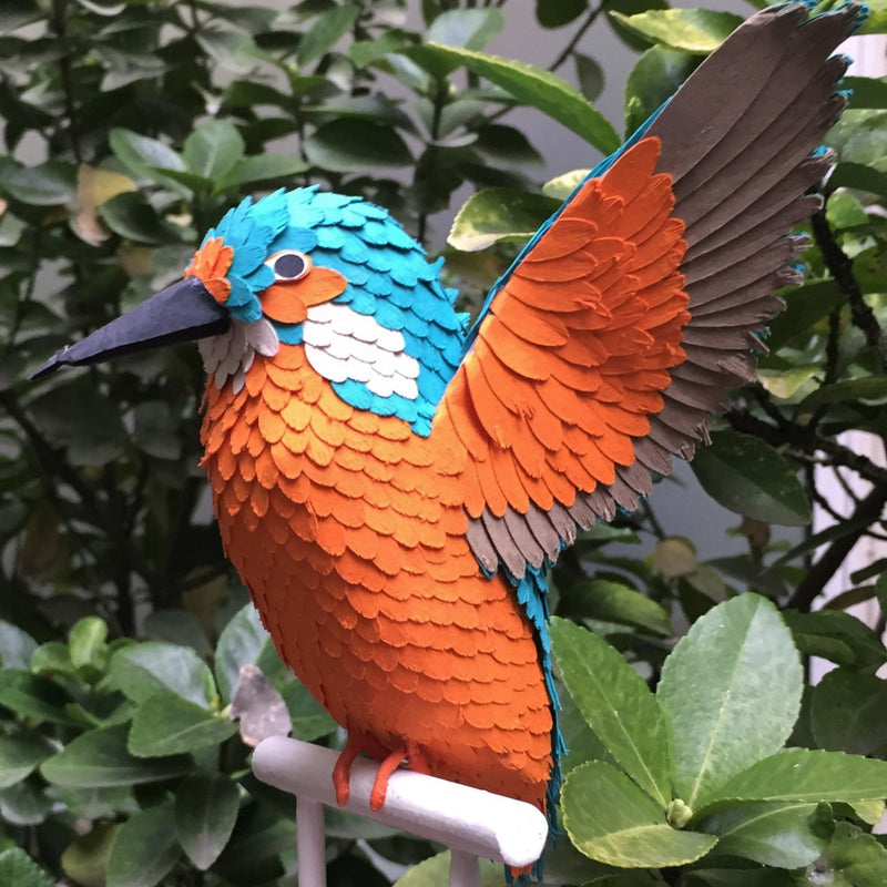 Sculpture de papier Martin Pêcheur, MELINA VASSEREAU, made in France et écoresponsable