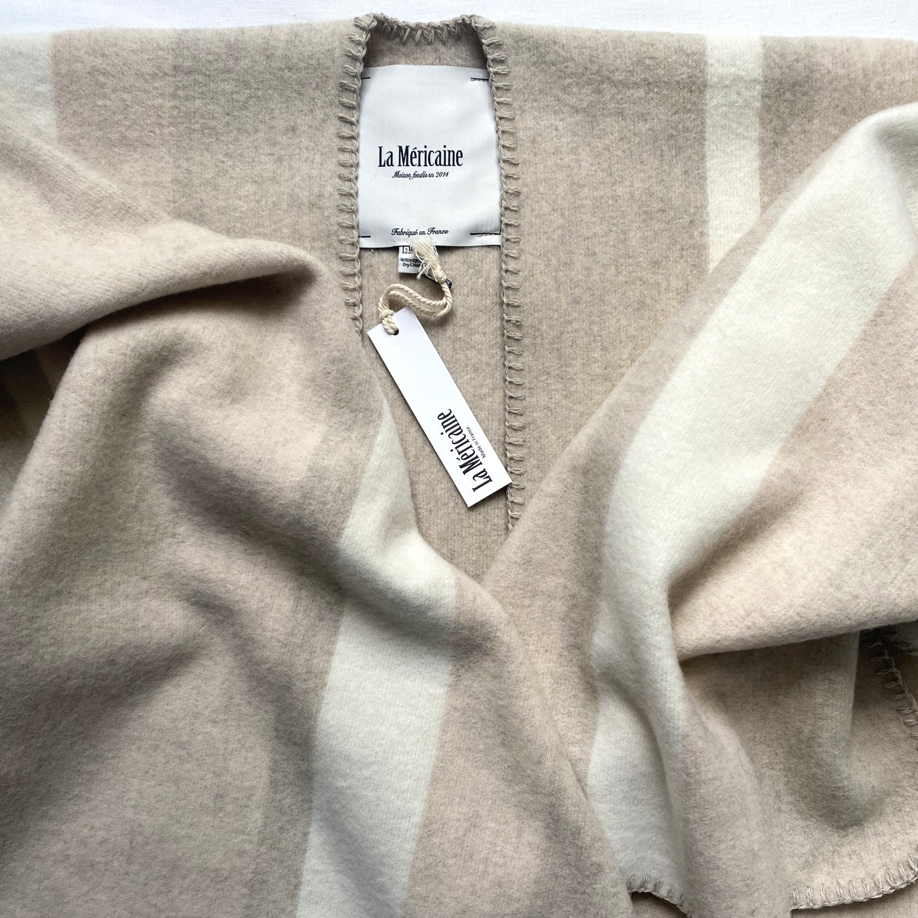 Mothearl cape