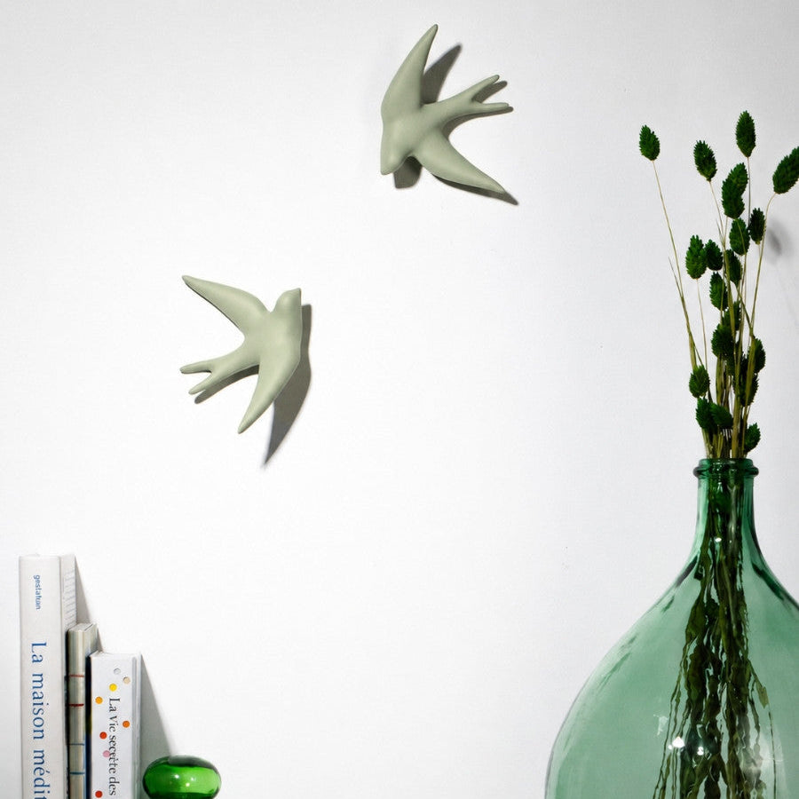 Volage wall decoration