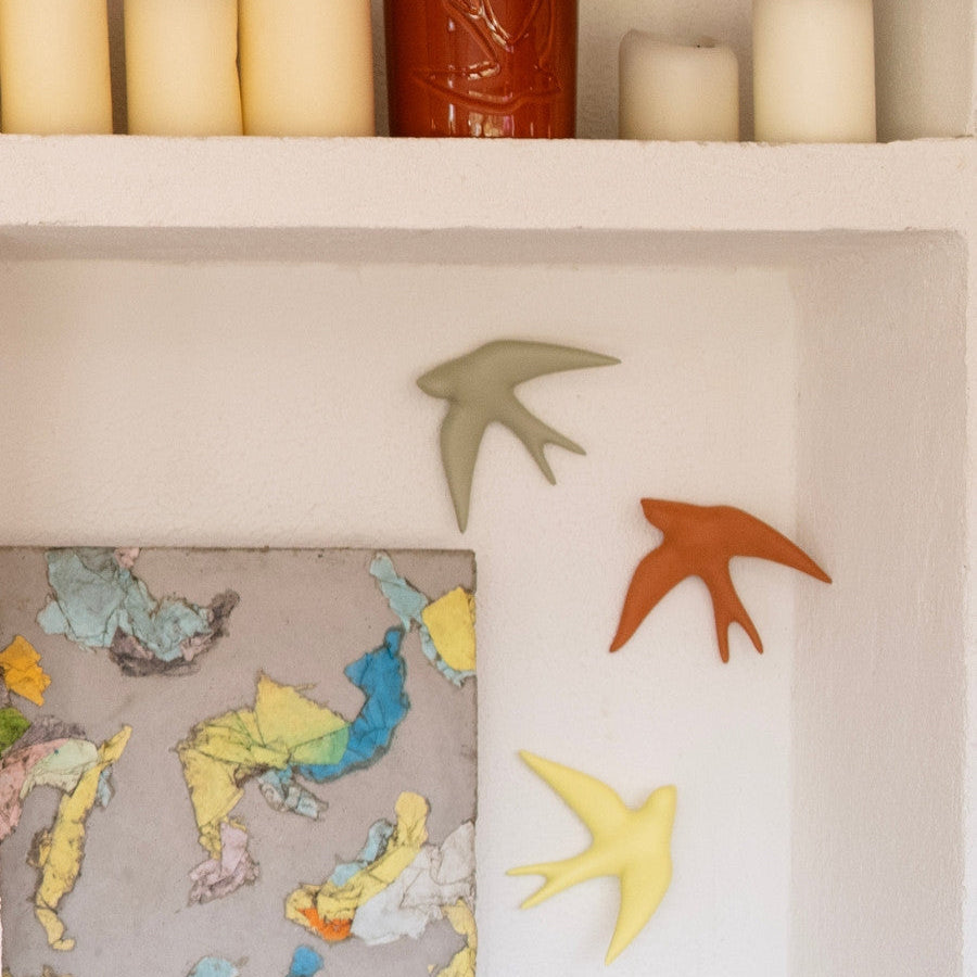 Volage wall decoration