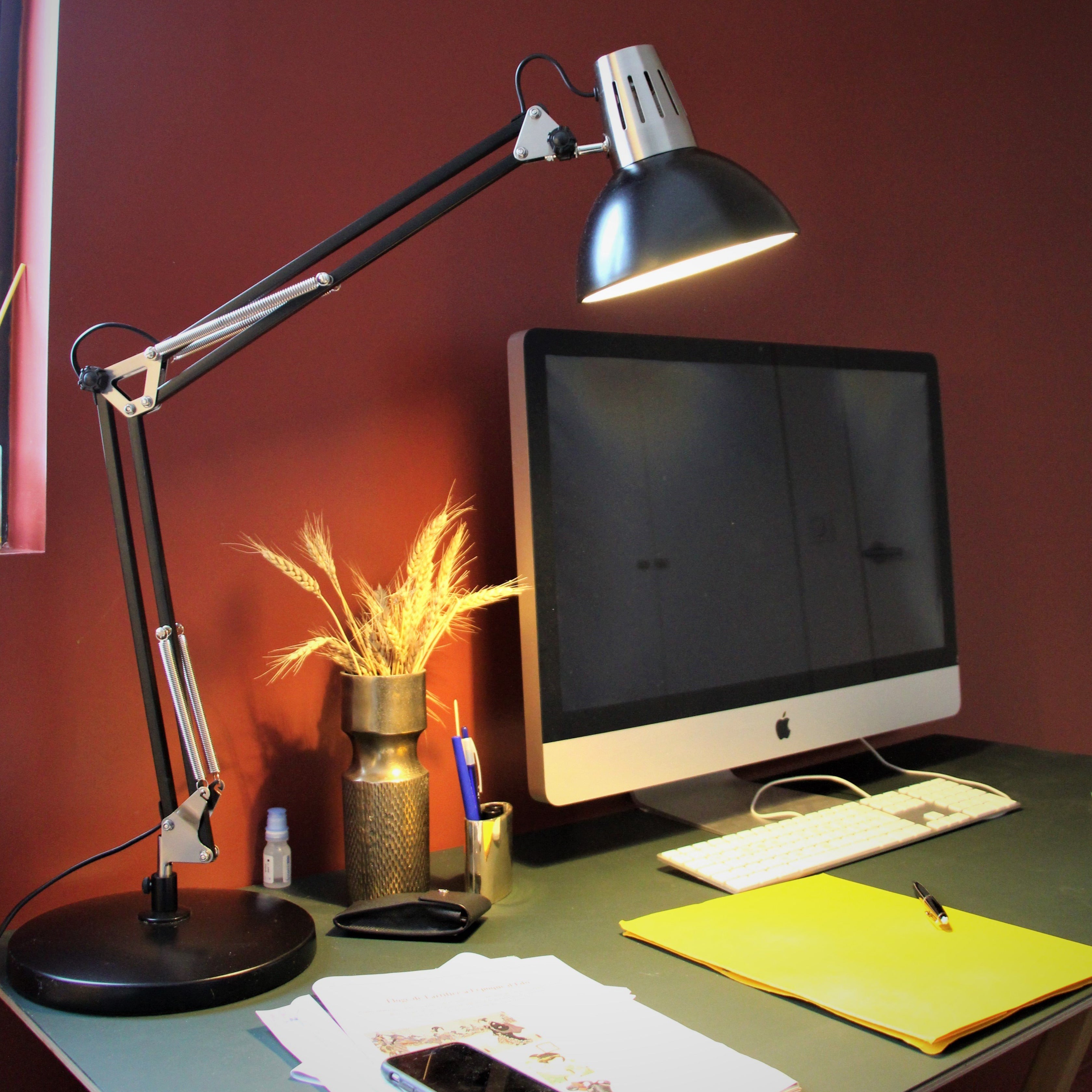 Lampe Calypsa ALUMINOR luminaire 100% français et écoresponsable.