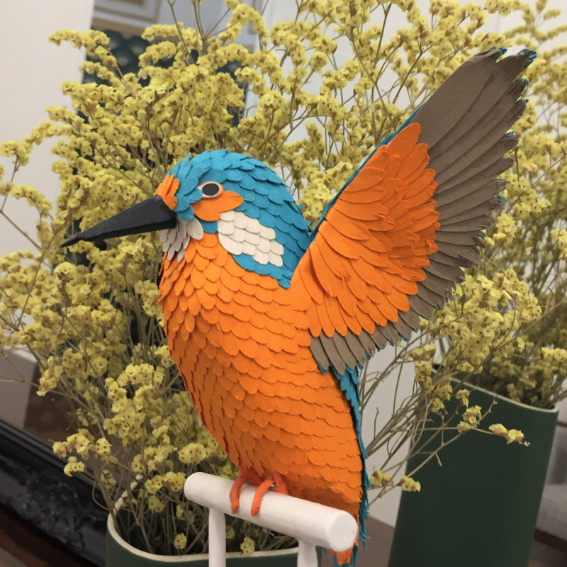 Sculpture de papier Martin Pêcheur, MELINA VASSEREAU, made in France et écoresponsable